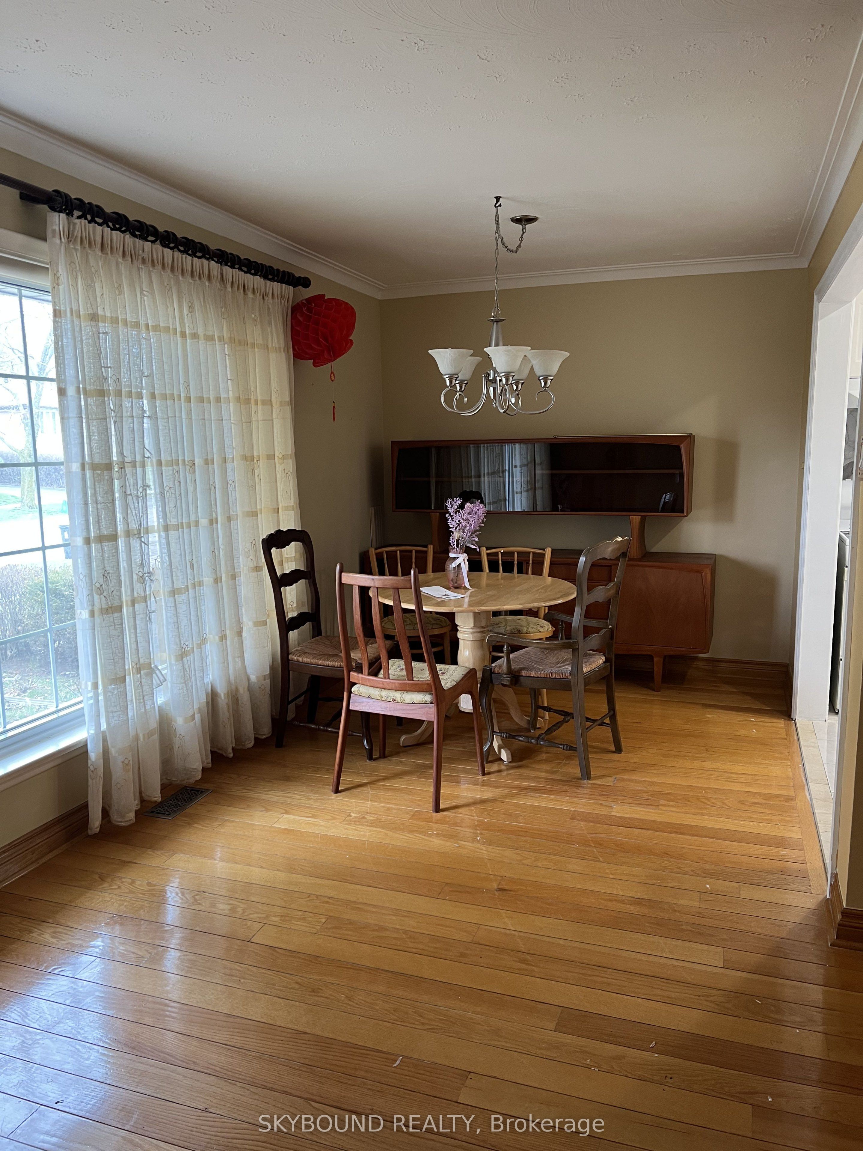 33 Bradstock Road Property Photo 4