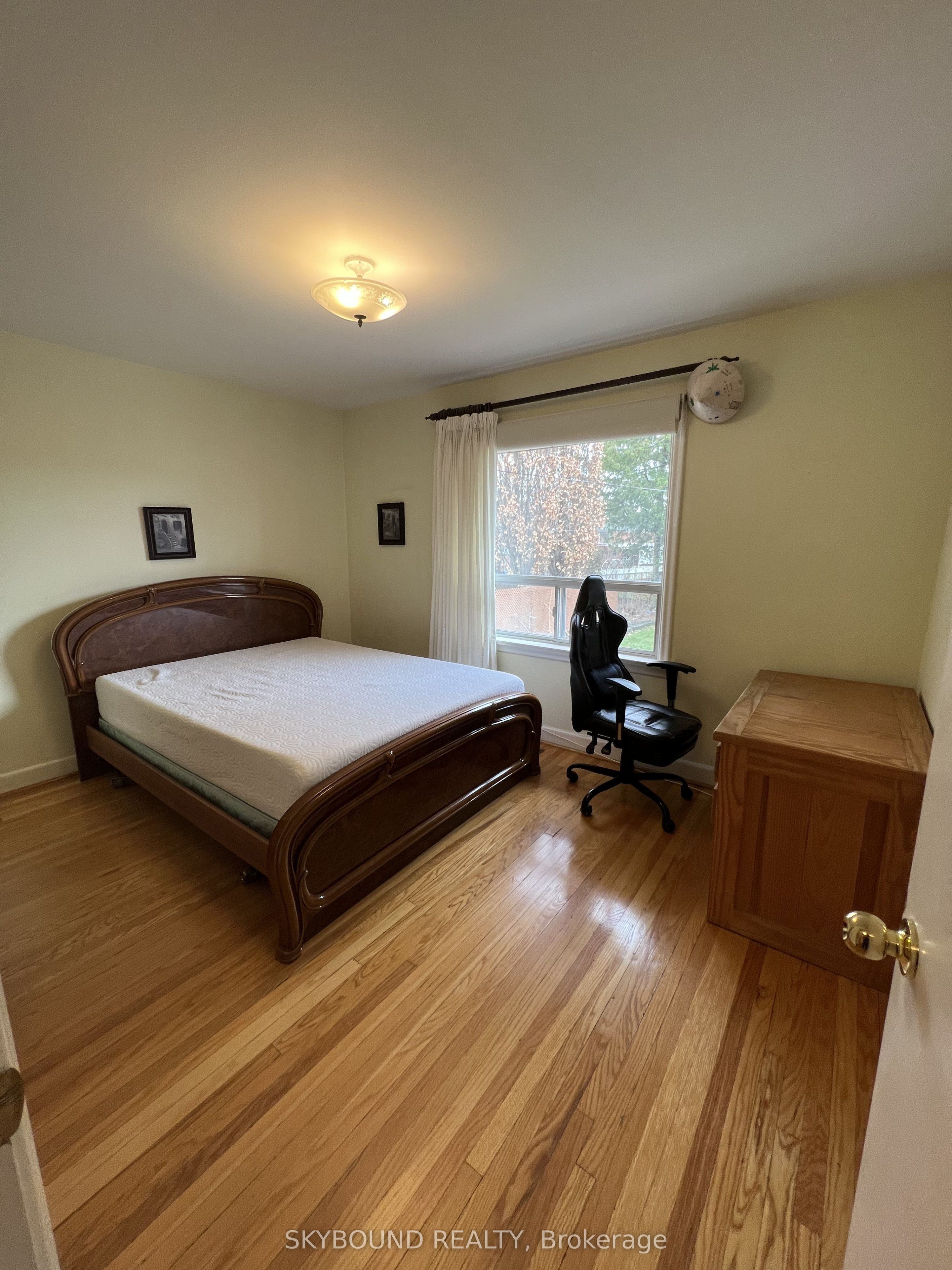33 Bradstock Road Property Photo 14