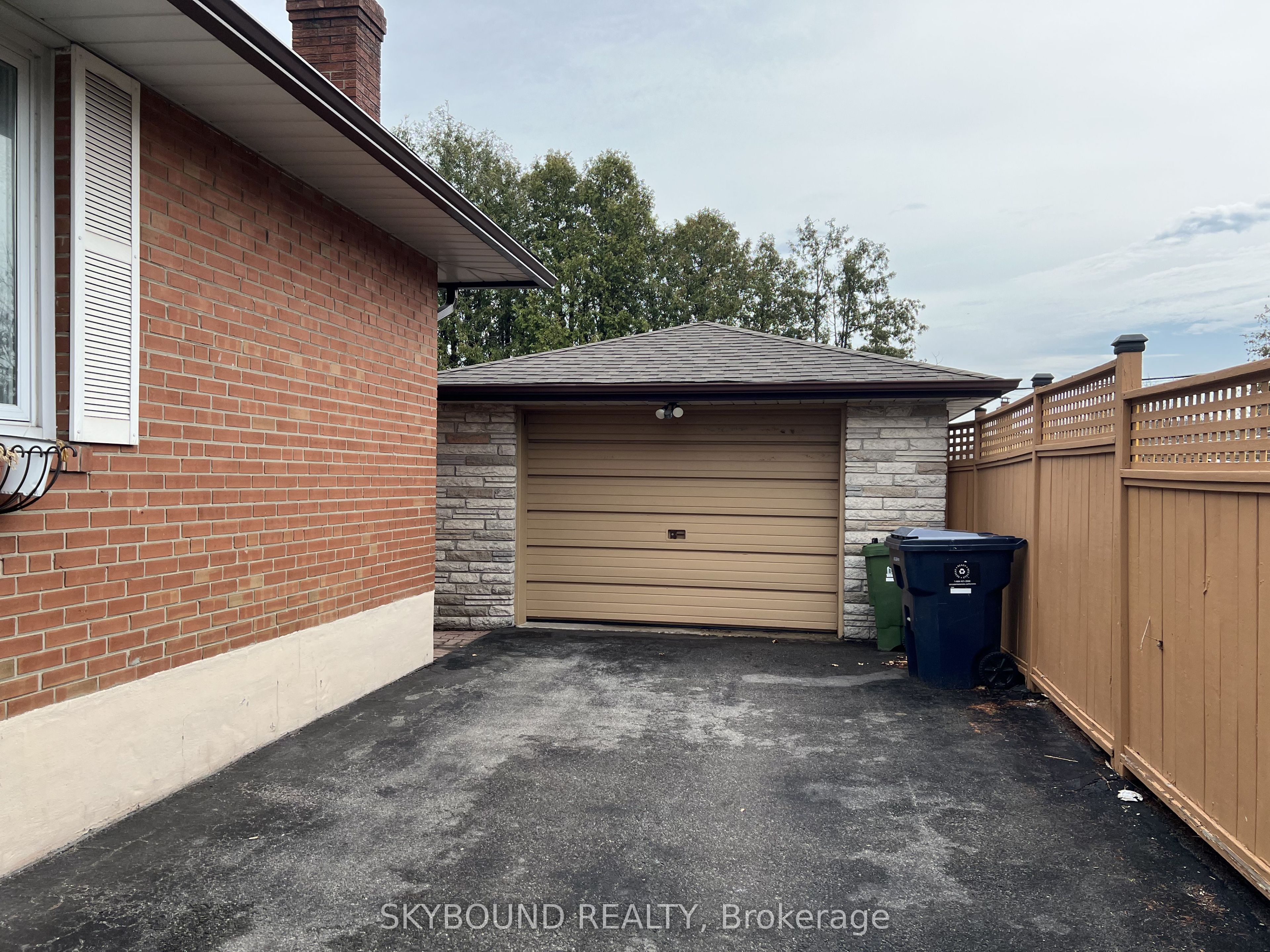 33 Bradstock Road Property Photo 23