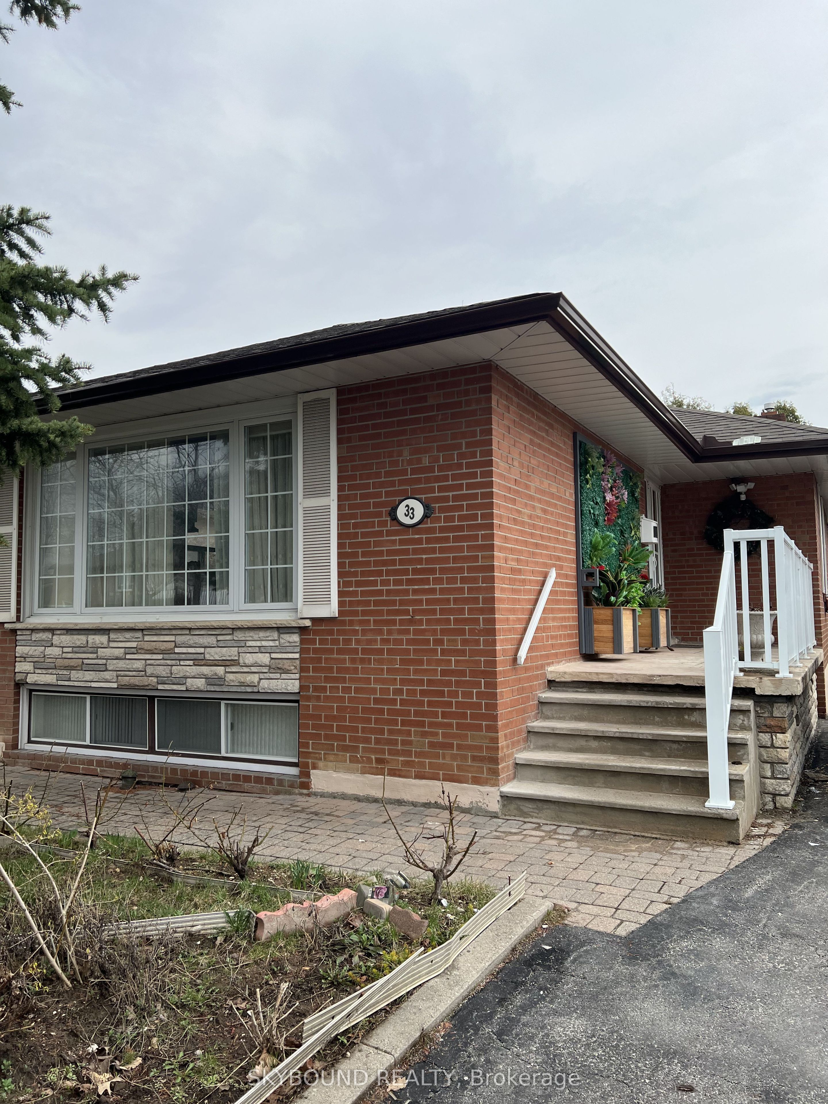33 Bradstock Road Property Photo 25