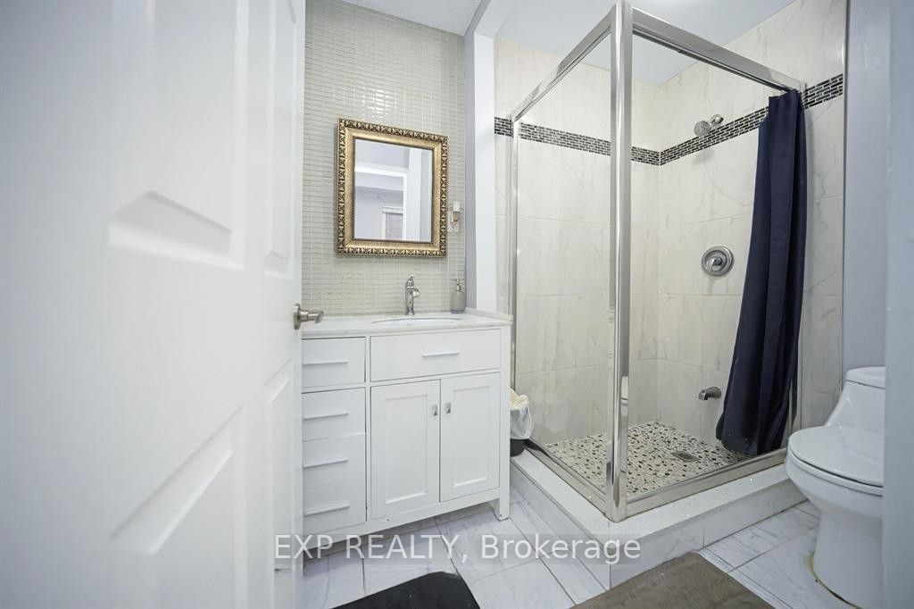692 Huntington Ridge Drive Property Photo 21