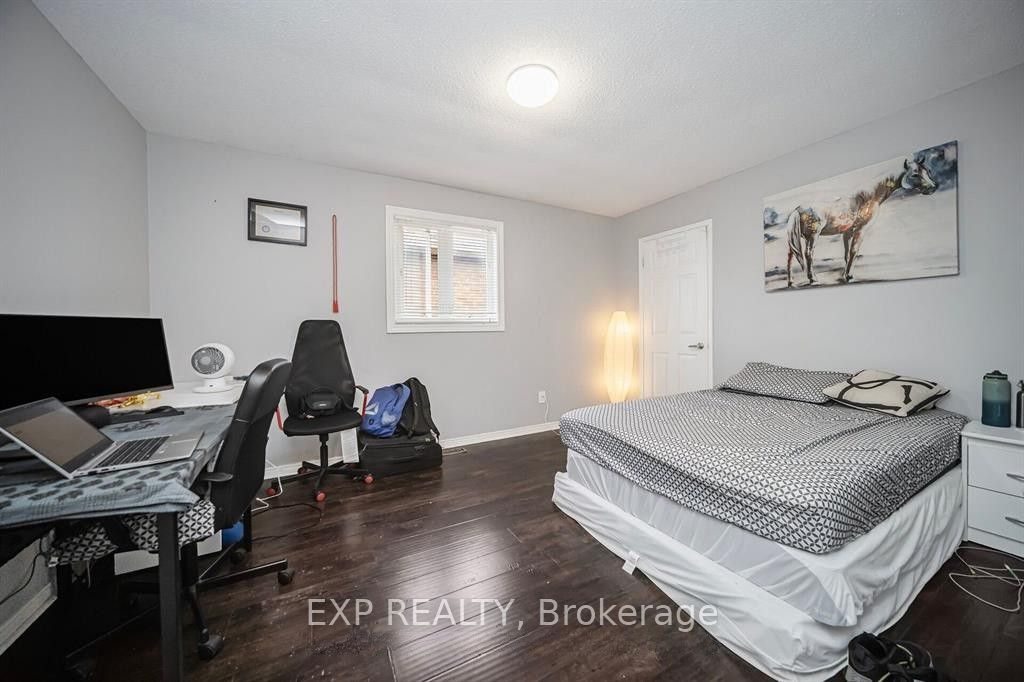 692 Huntington Ridge Drive Property Photo 27