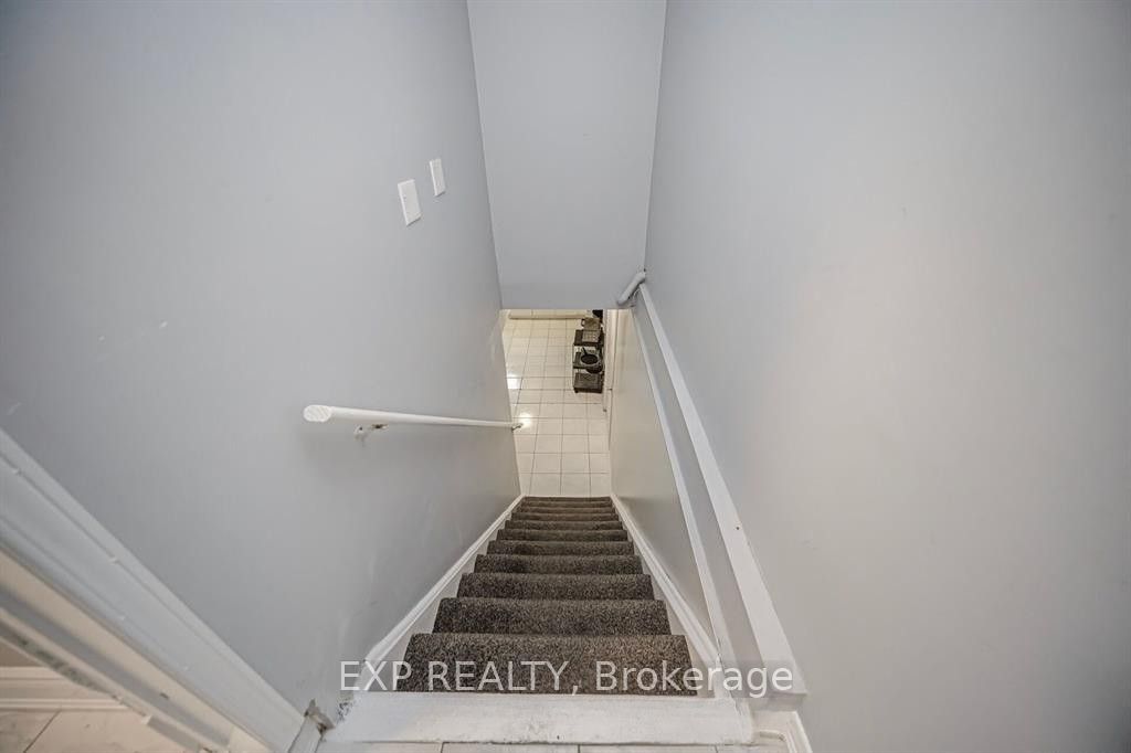 692 Huntington Ridge Drive Property Photo 28