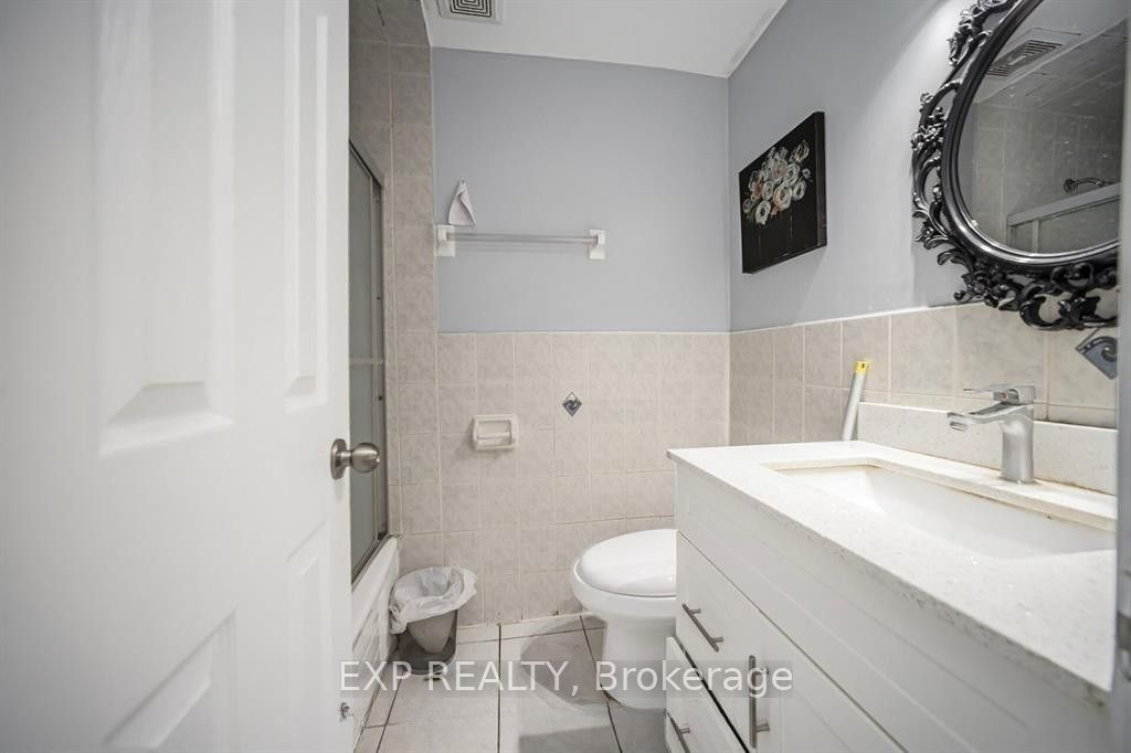 692 Huntington Ridge Drive Property Photo 30
