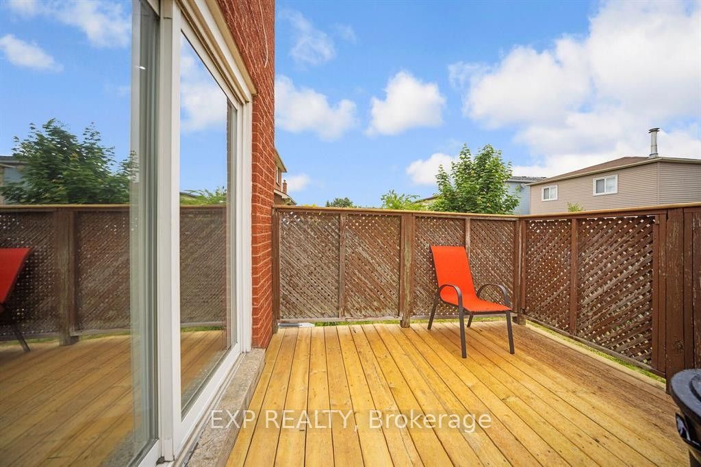 692 Huntington Ridge Drive Property Photo 32