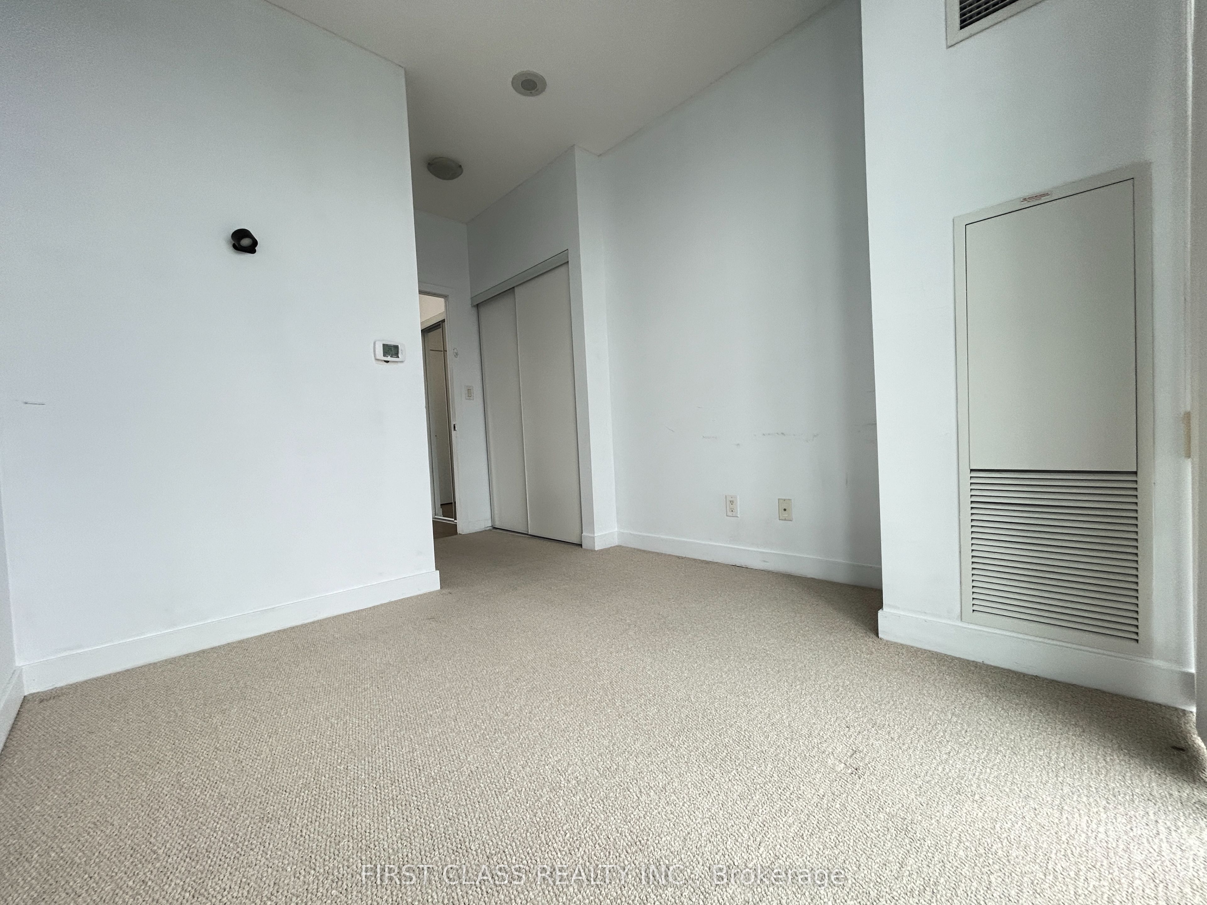 4070 Confederation Parkway 4407 Property Photo 16