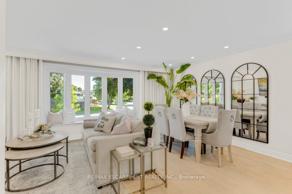 1482 Epping Road Property Photo 8