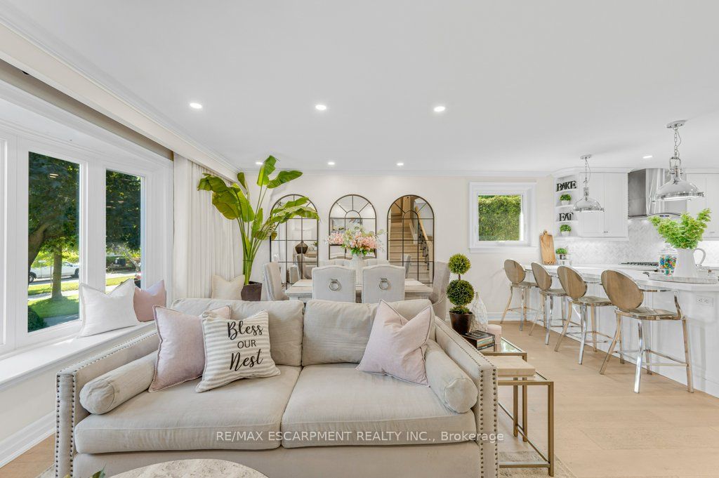 1482 Epping Road Property Photo 11