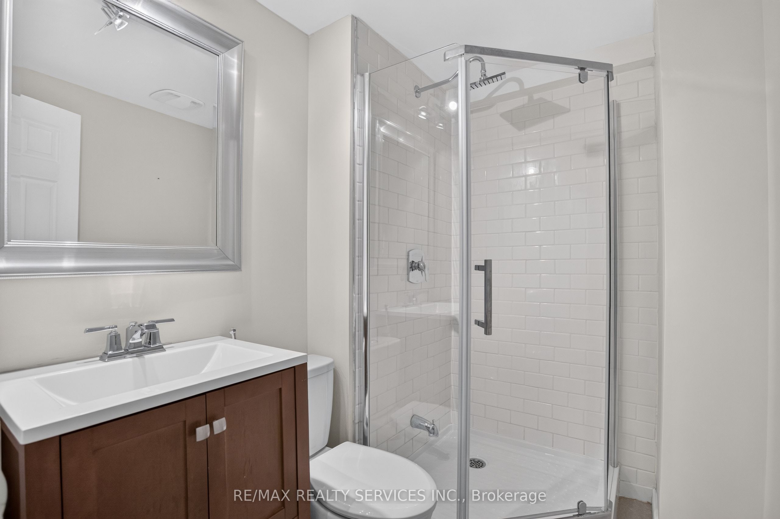 2153 Oak Bliss Crescent Property Photo 46