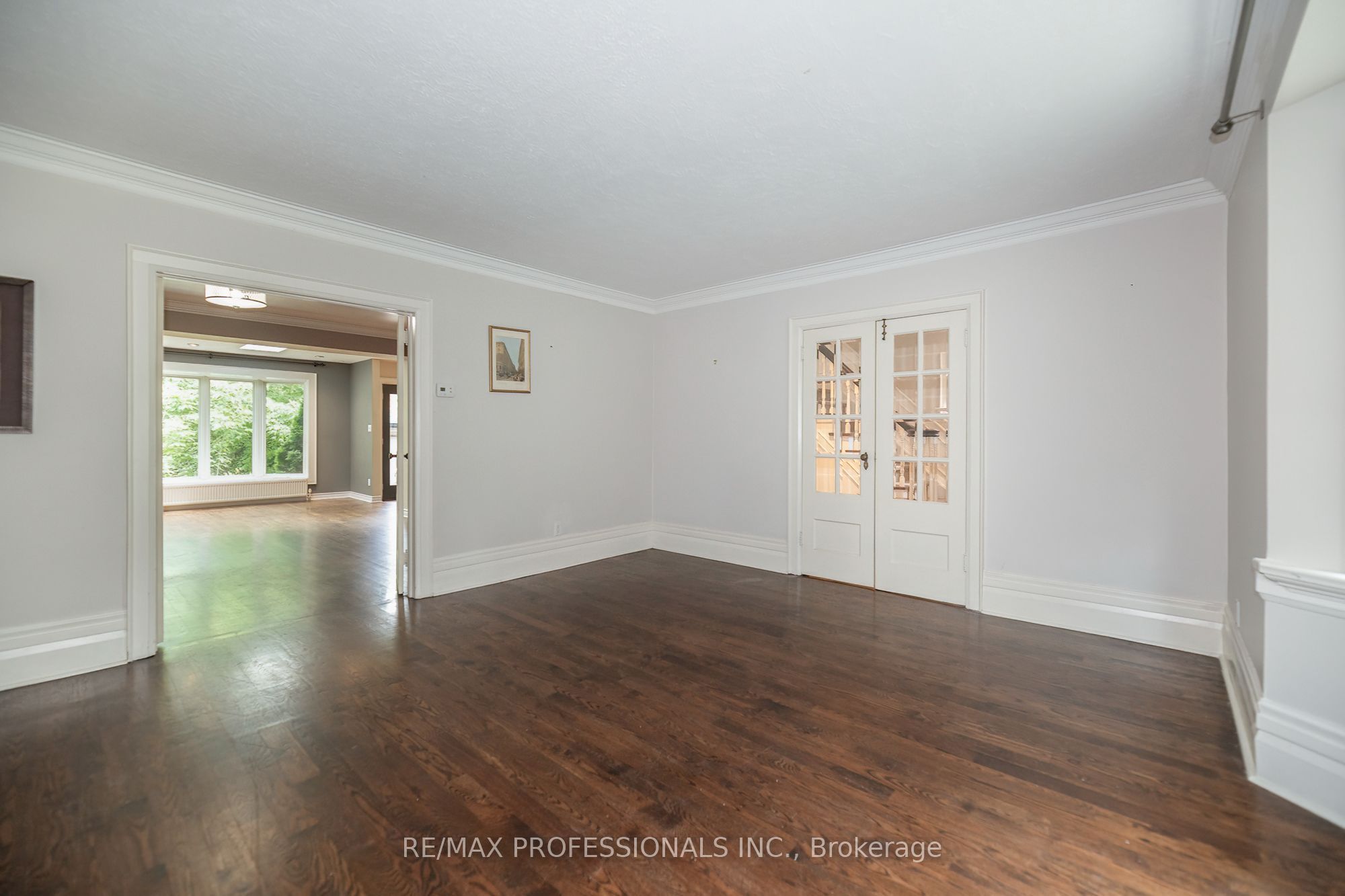 61 Grenview Boulevard N Property Photo 7