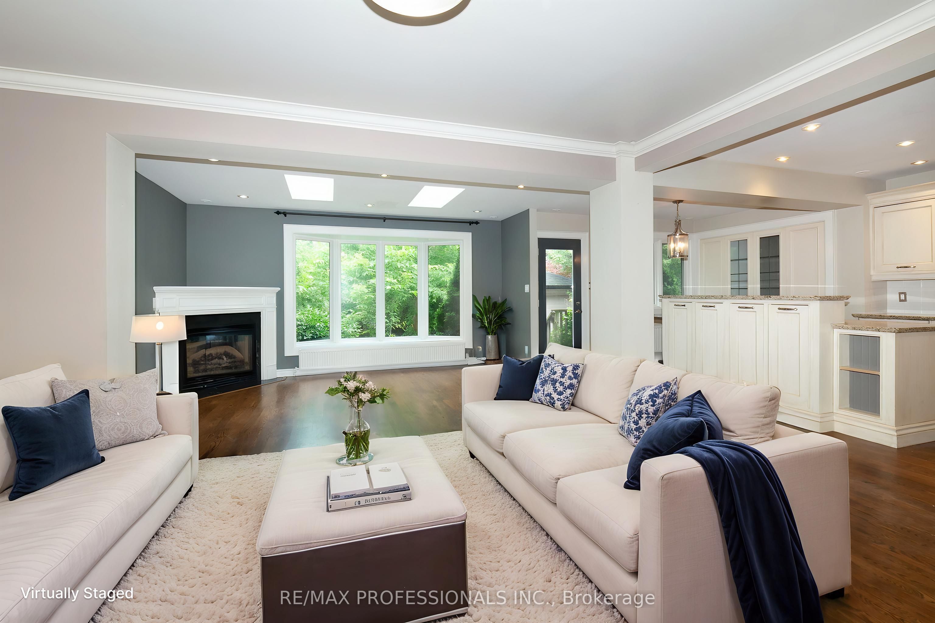 61 Grenview Boulevard N Property Photo 9