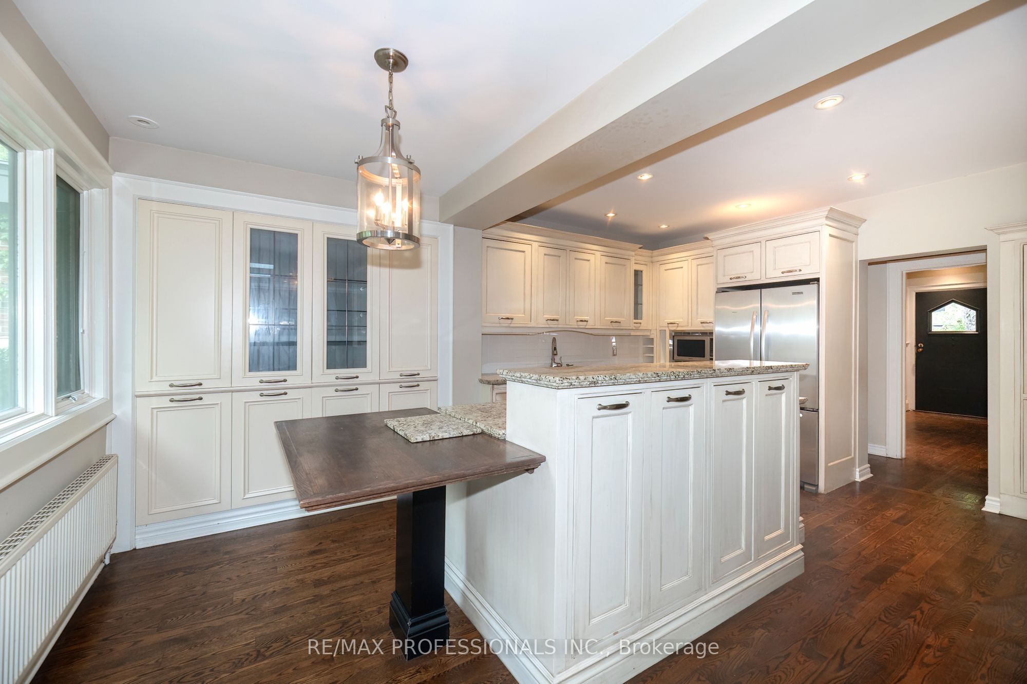 61 Grenview Boulevard N Property Photo 14