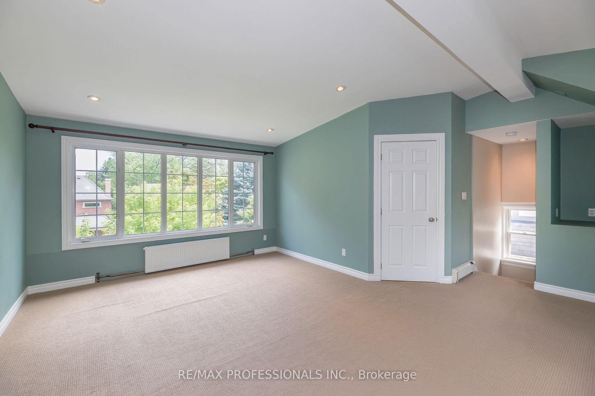 61 Grenview Boulevard N Property Photo 18