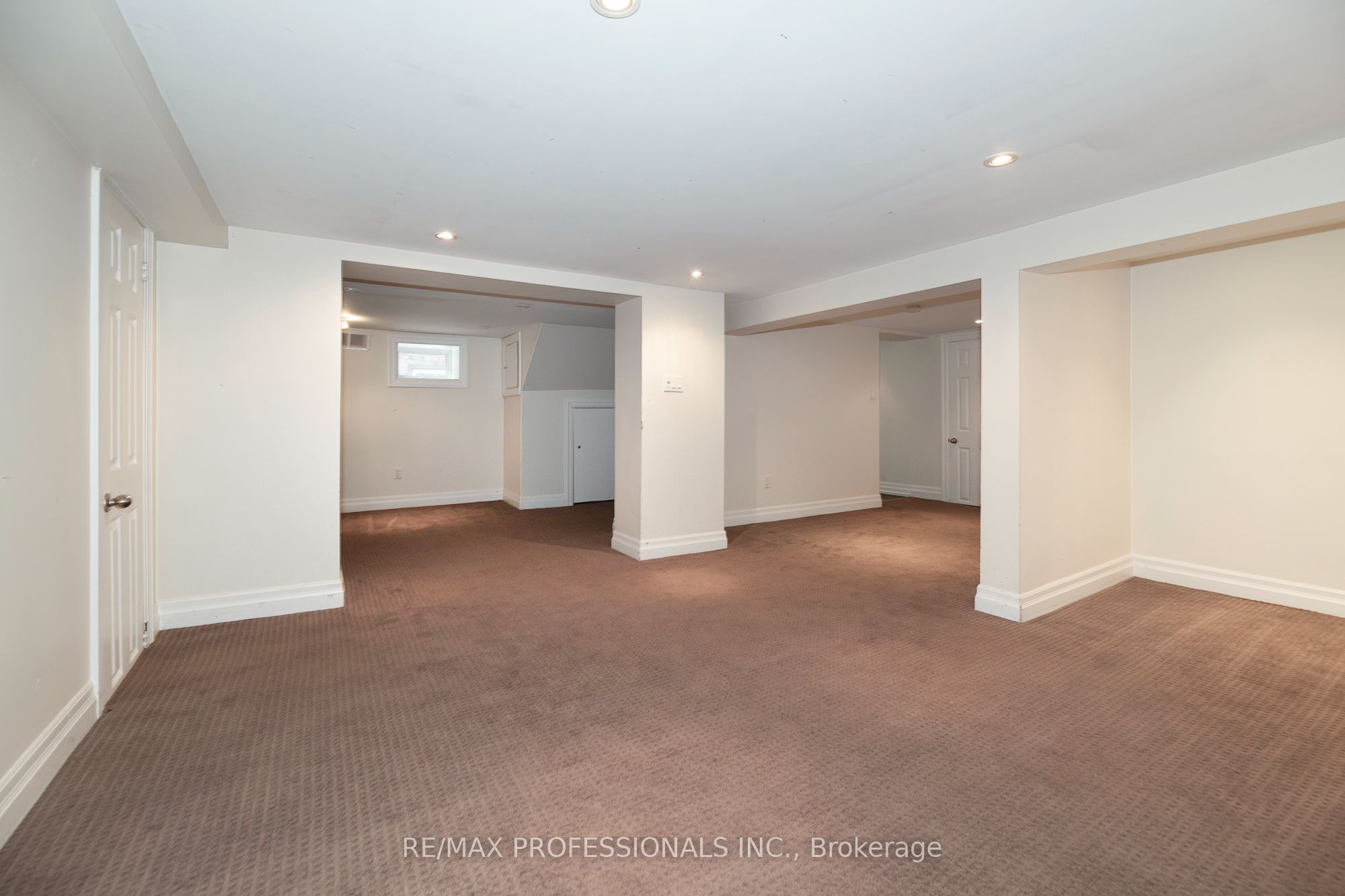 61 Grenview Boulevard N Property Photo 26