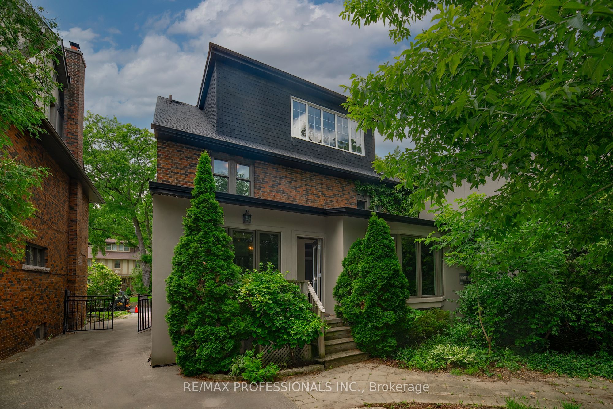 61 Grenview Boulevard N Property Photo 30