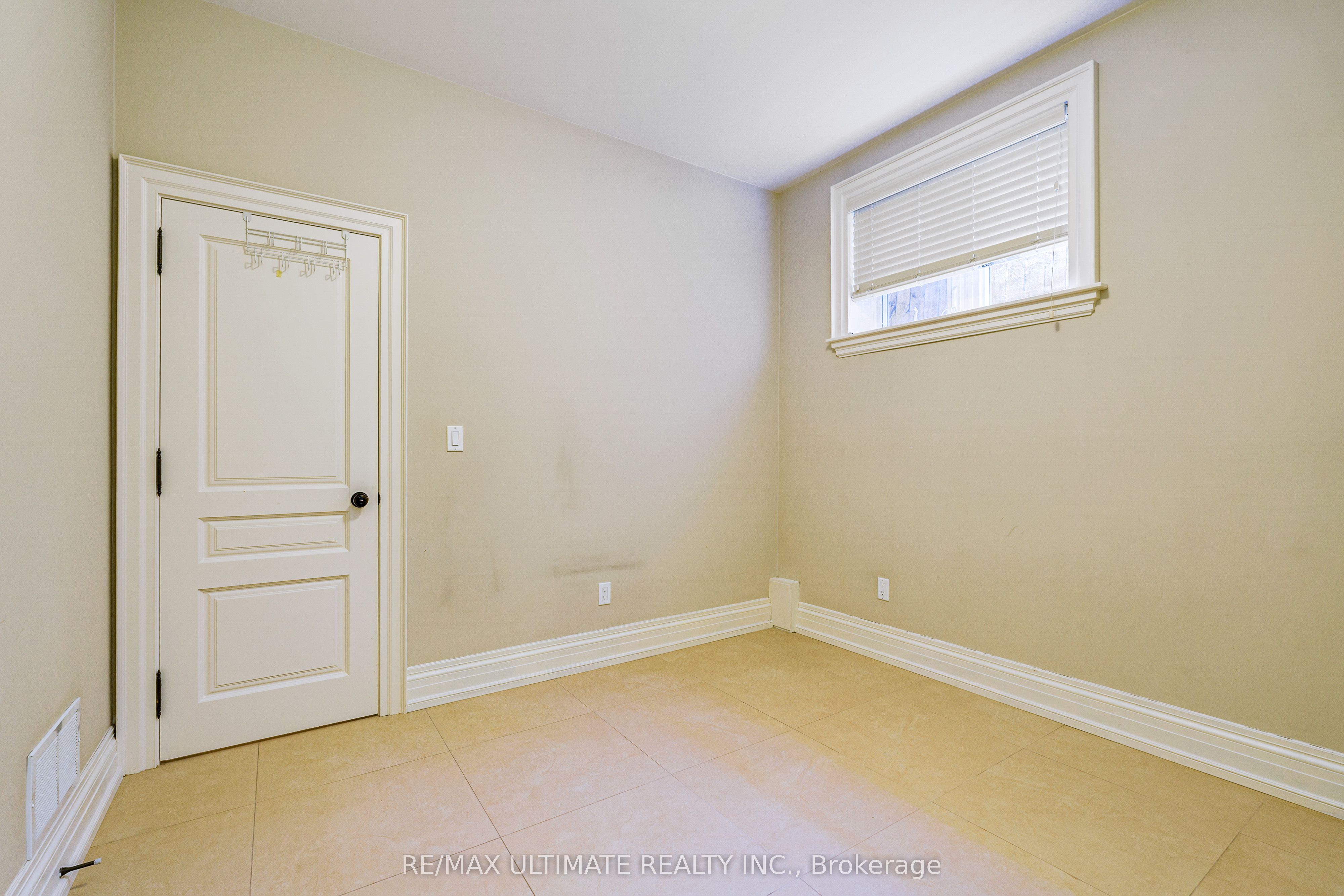 90 Howick Avenue Property Photo 40