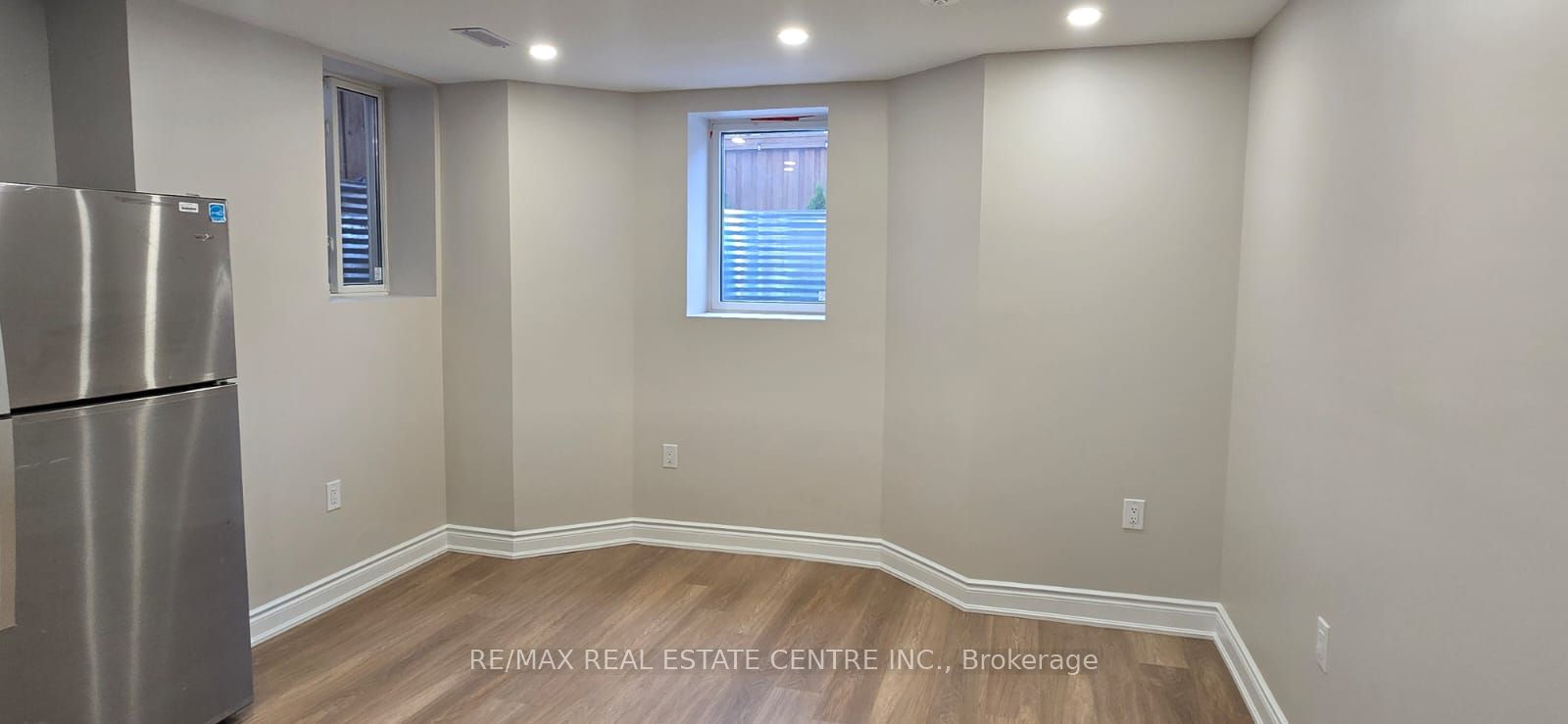 389-1 Nairn Circle Bsmt. Property Photo 7