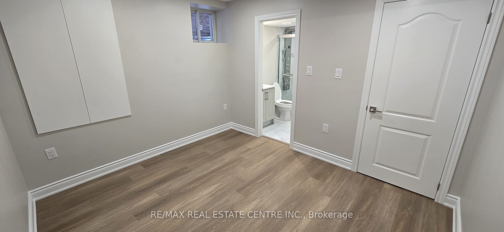 389-1 Nairn Circle Bsmt. Property Photo 10