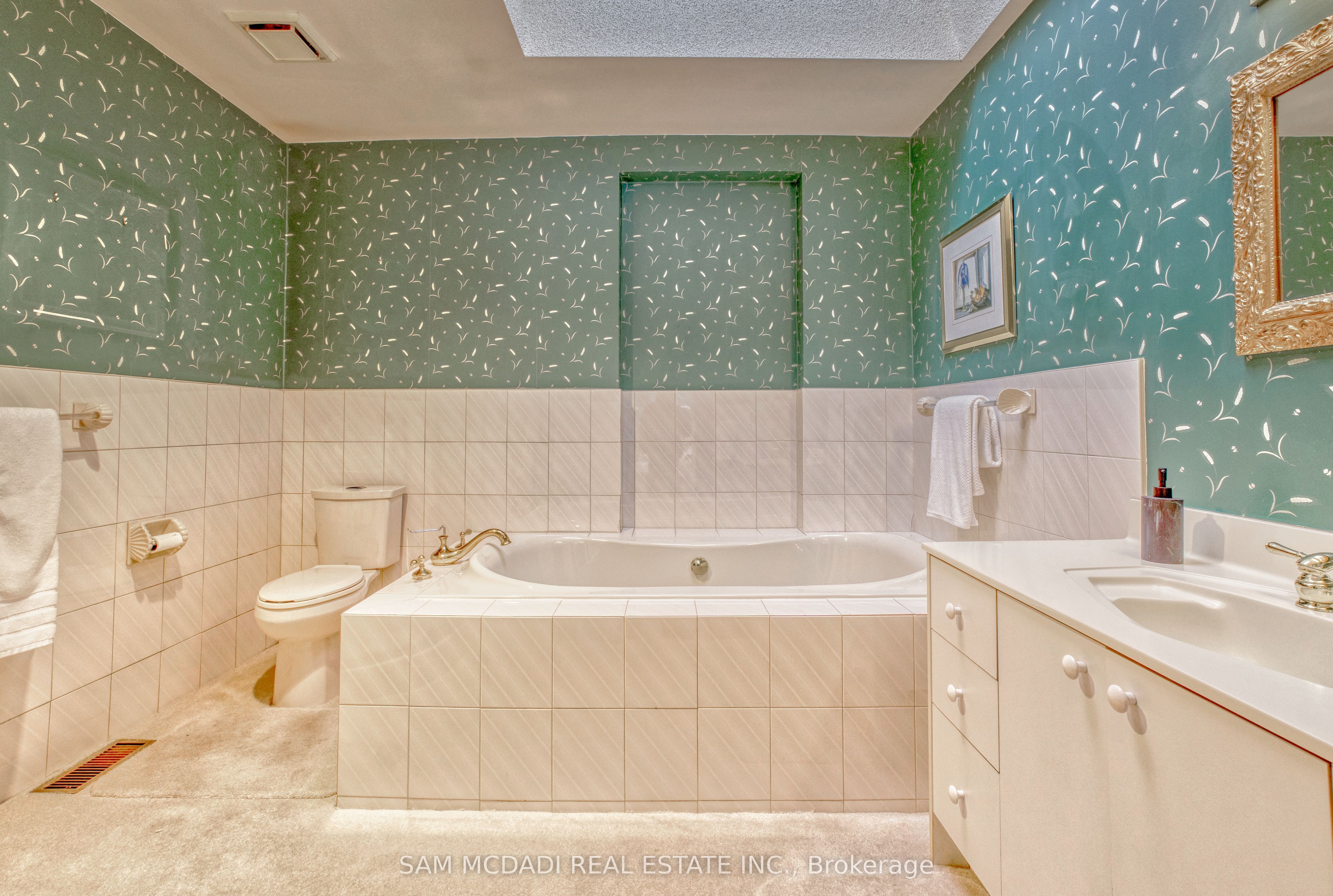 521 Vanessa Crescent Property Photo 18