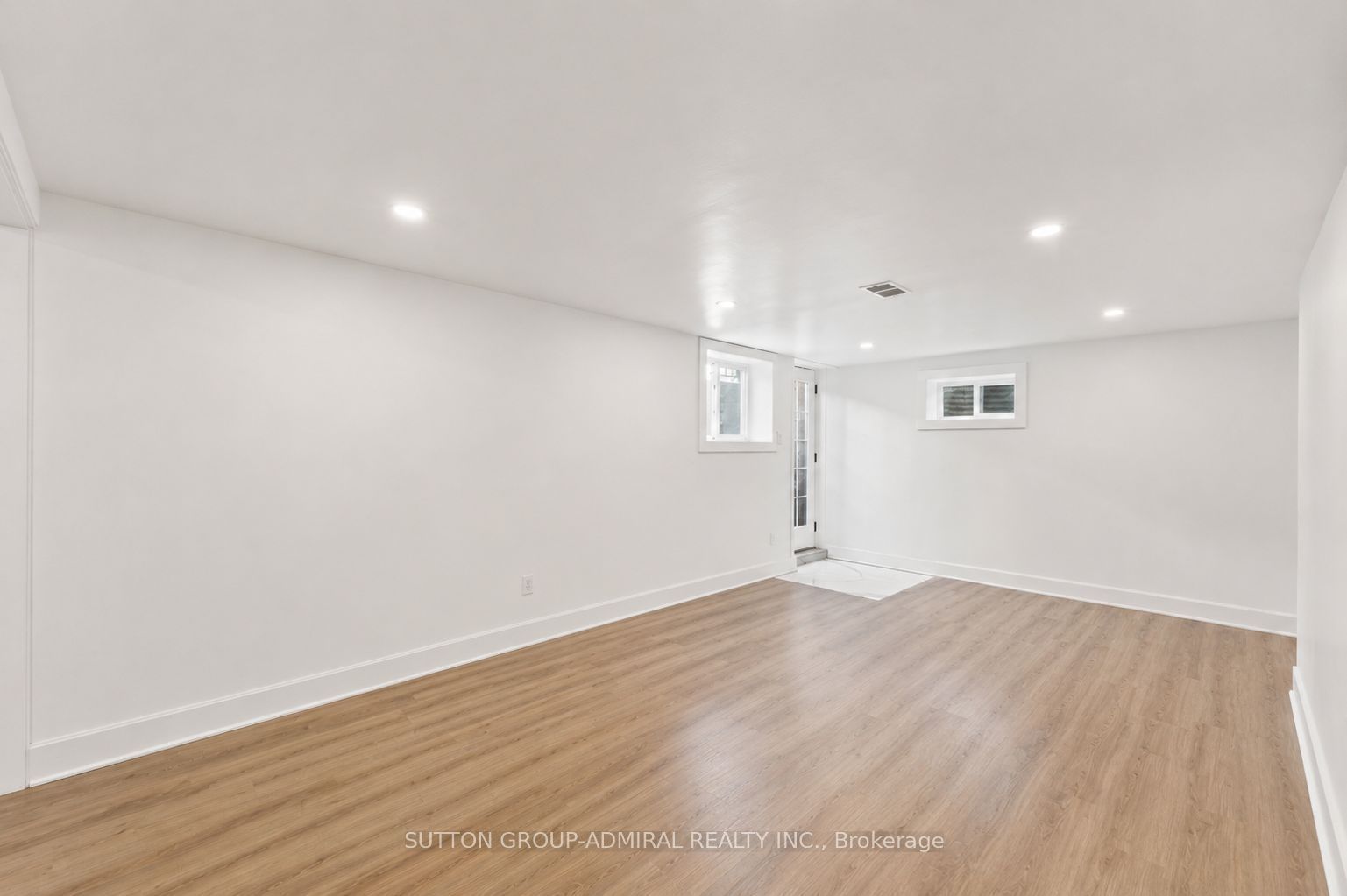 3 Hartland Road Basement Property Photo 5