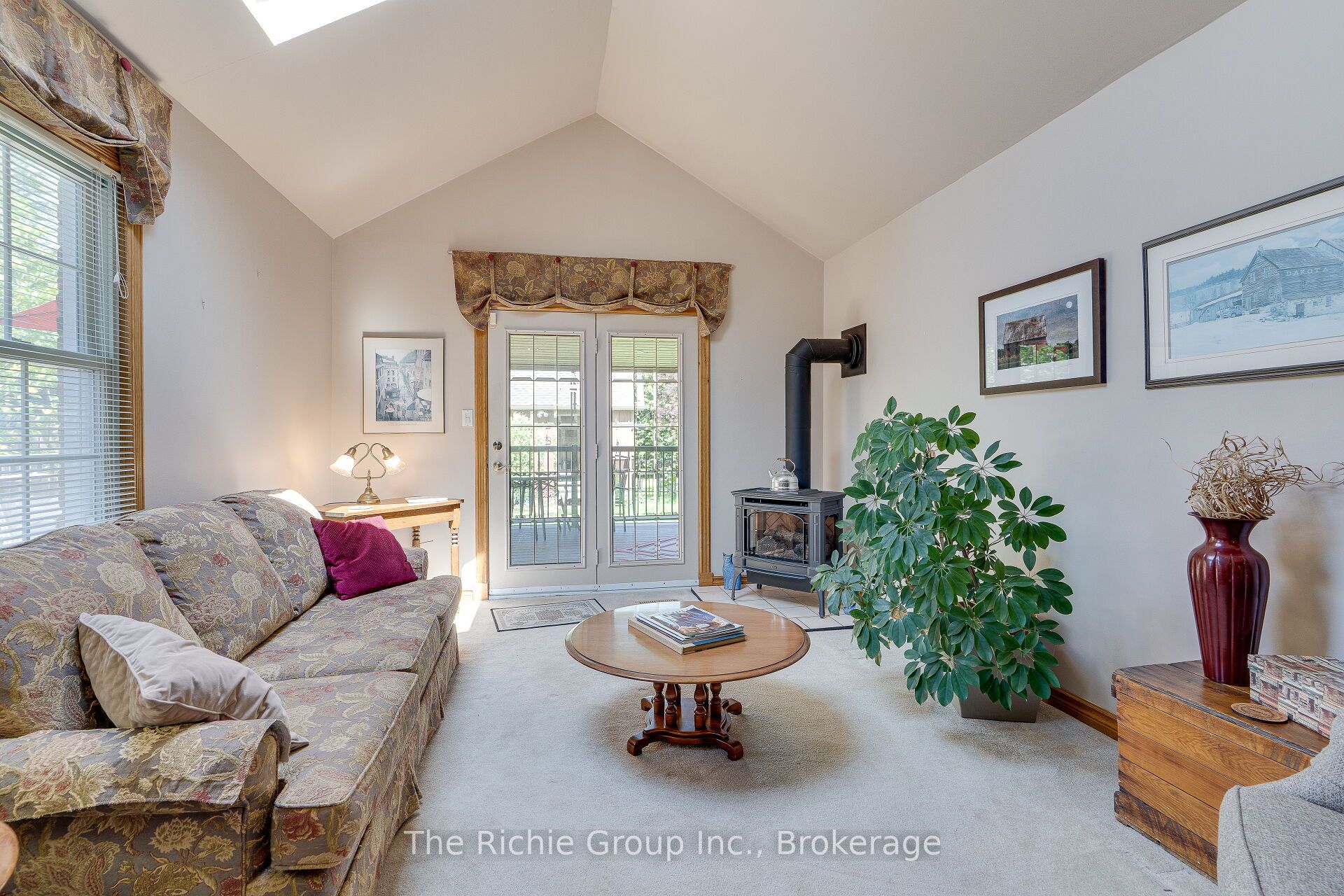 15 Emma Street Property Photo 16