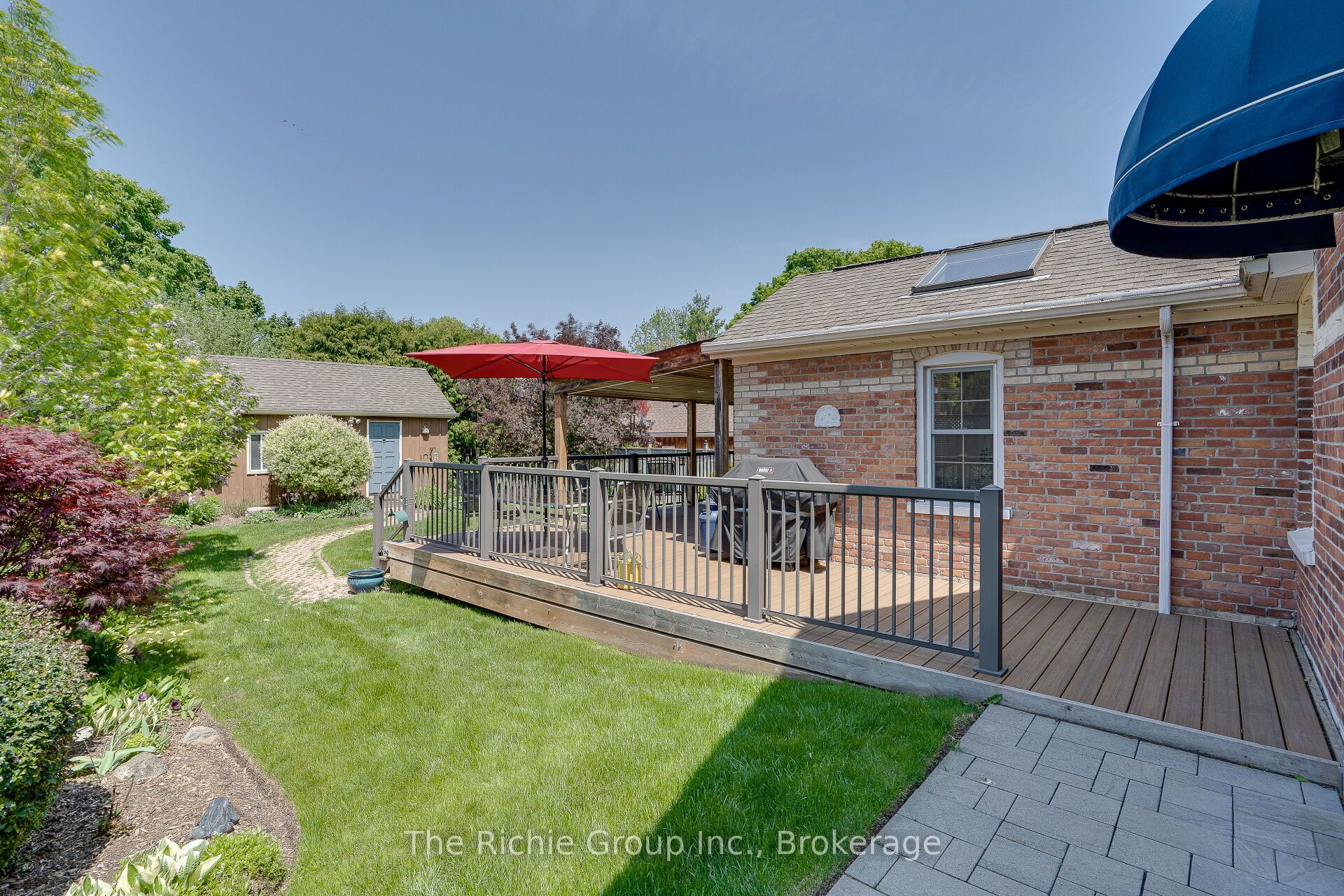 15 Emma Street Property Photo 31