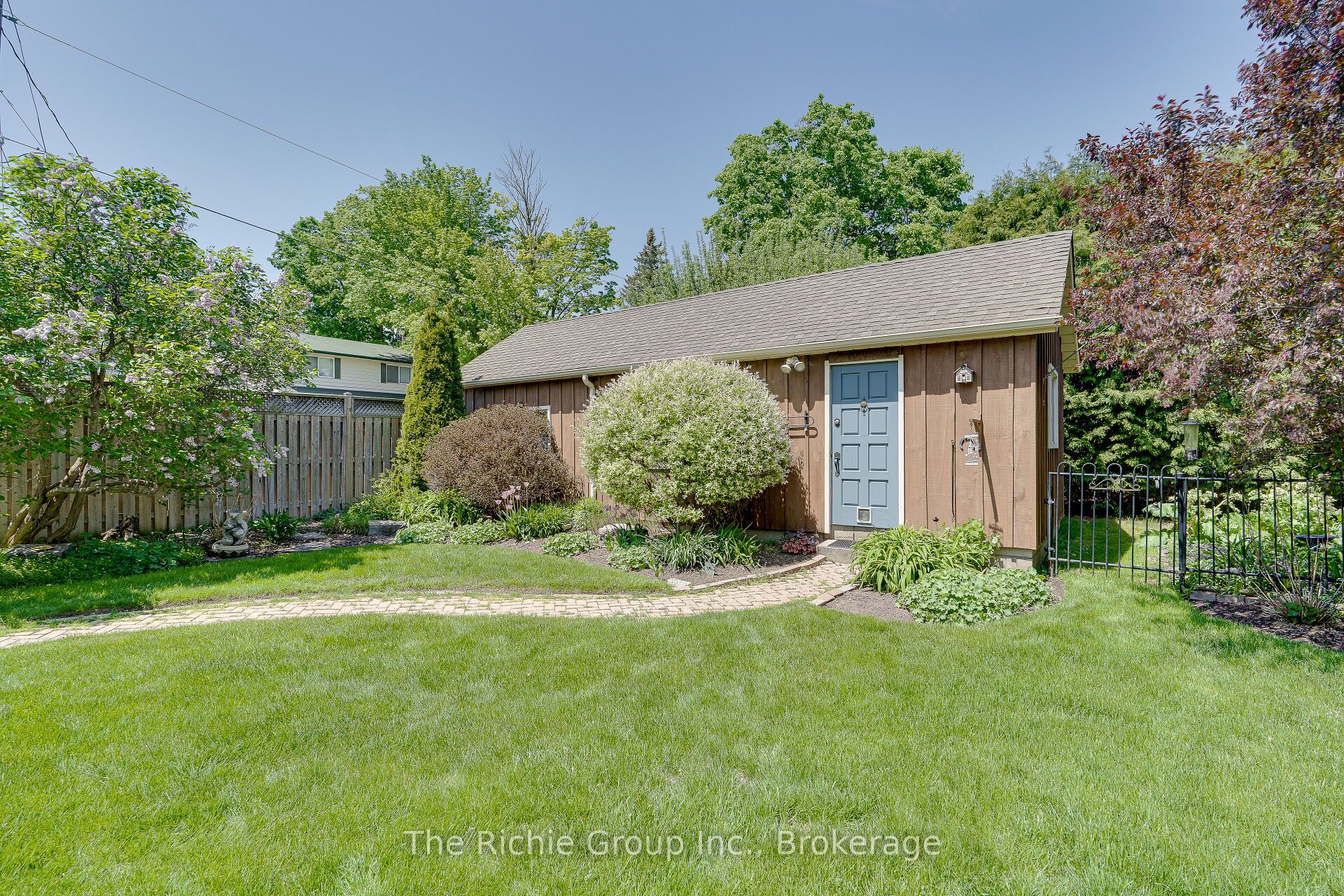 15 Emma Street Property Photo 38