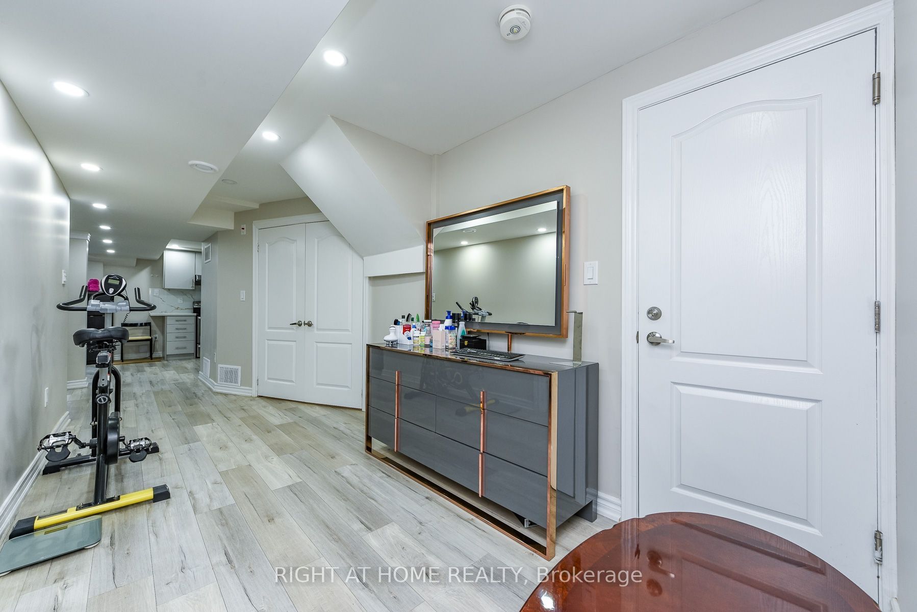 63 Pennsylvania Avenue Property Photo 37