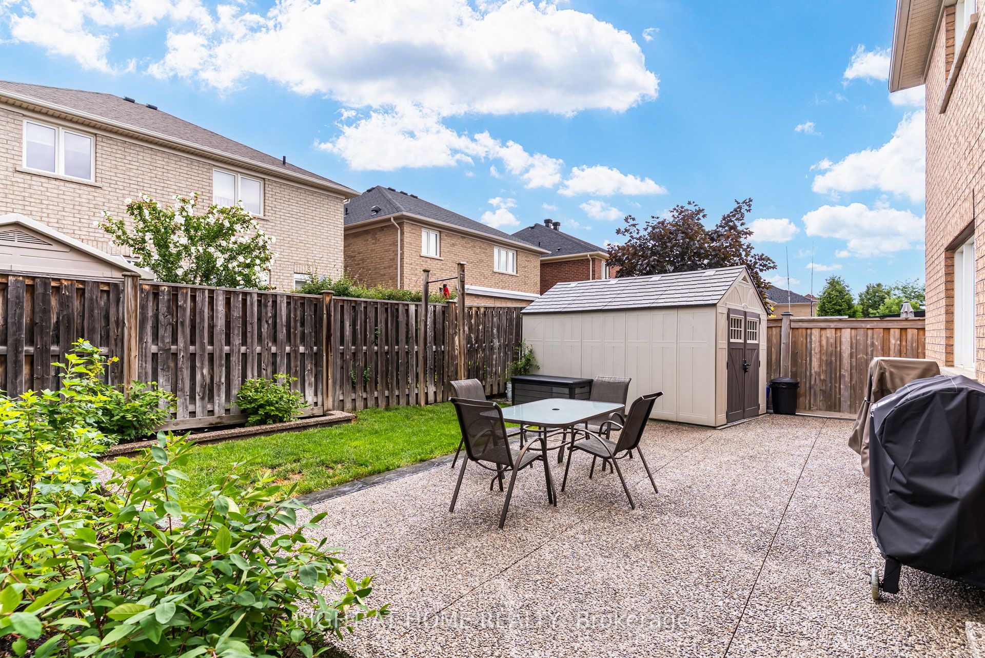 645 Caldwell Crescent Property Photo 46