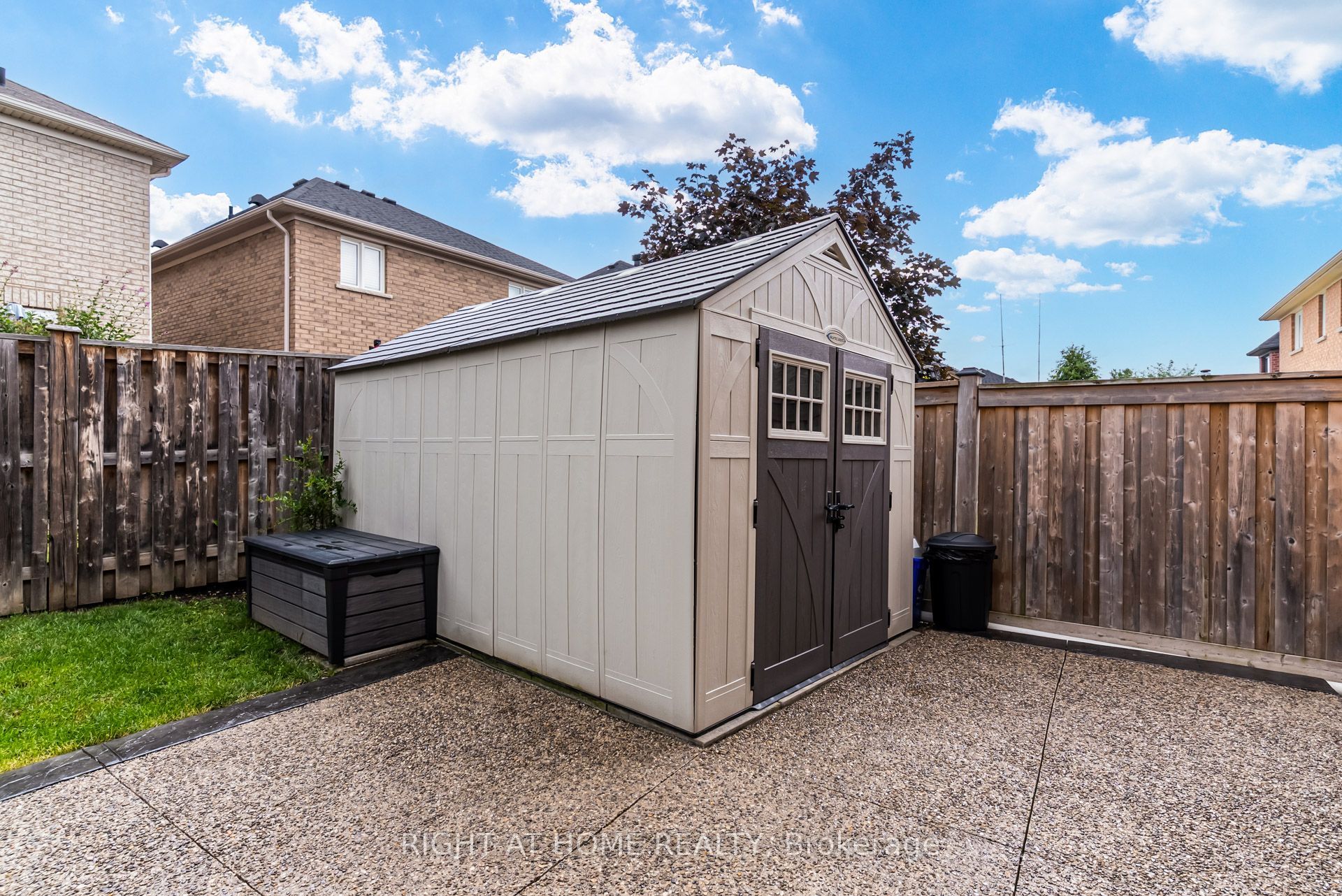 645 Caldwell Crescent Property Photo 48