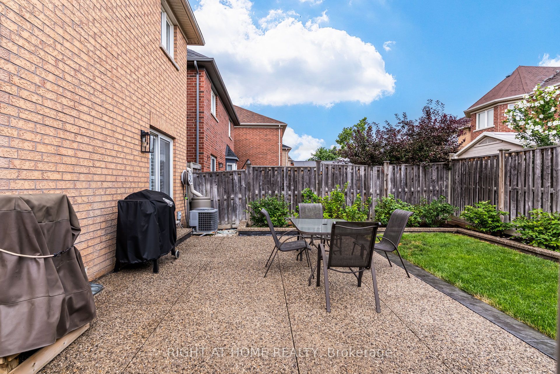 645 Caldwell Crescent Property Photo 49