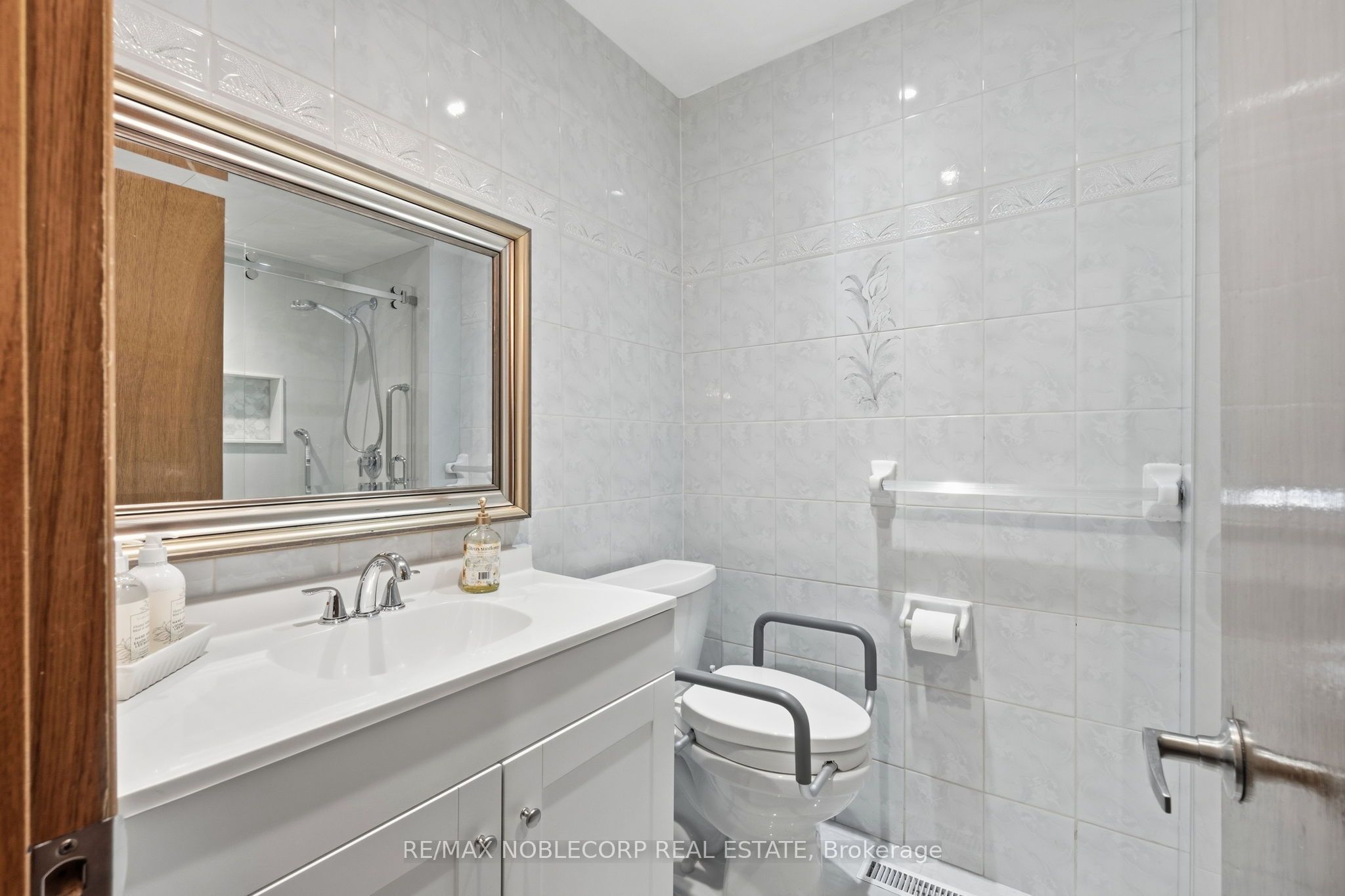131 Yatescastle Drive Property Photo 15