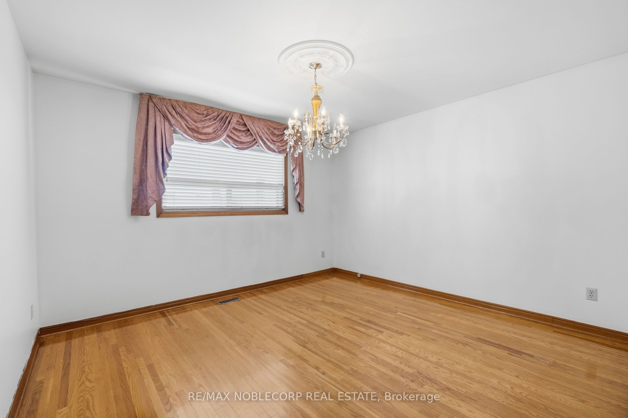 131 Yatescastle Drive Property Photo 16