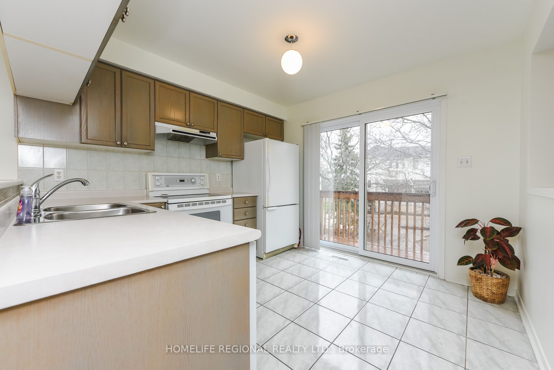7105 Branigan Gate 72 Property Photo 12