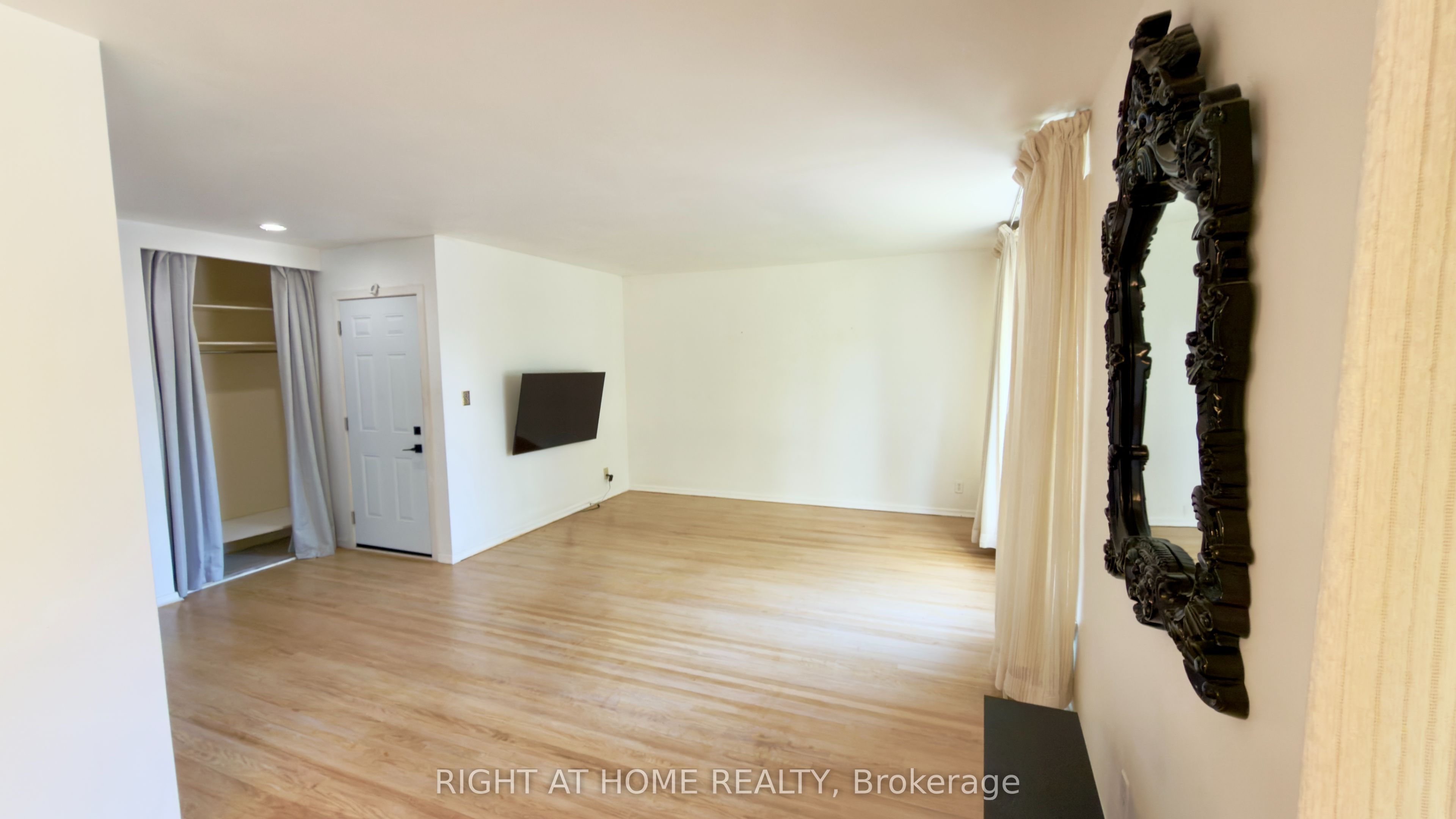 21 Mitre Place Property Photo 7