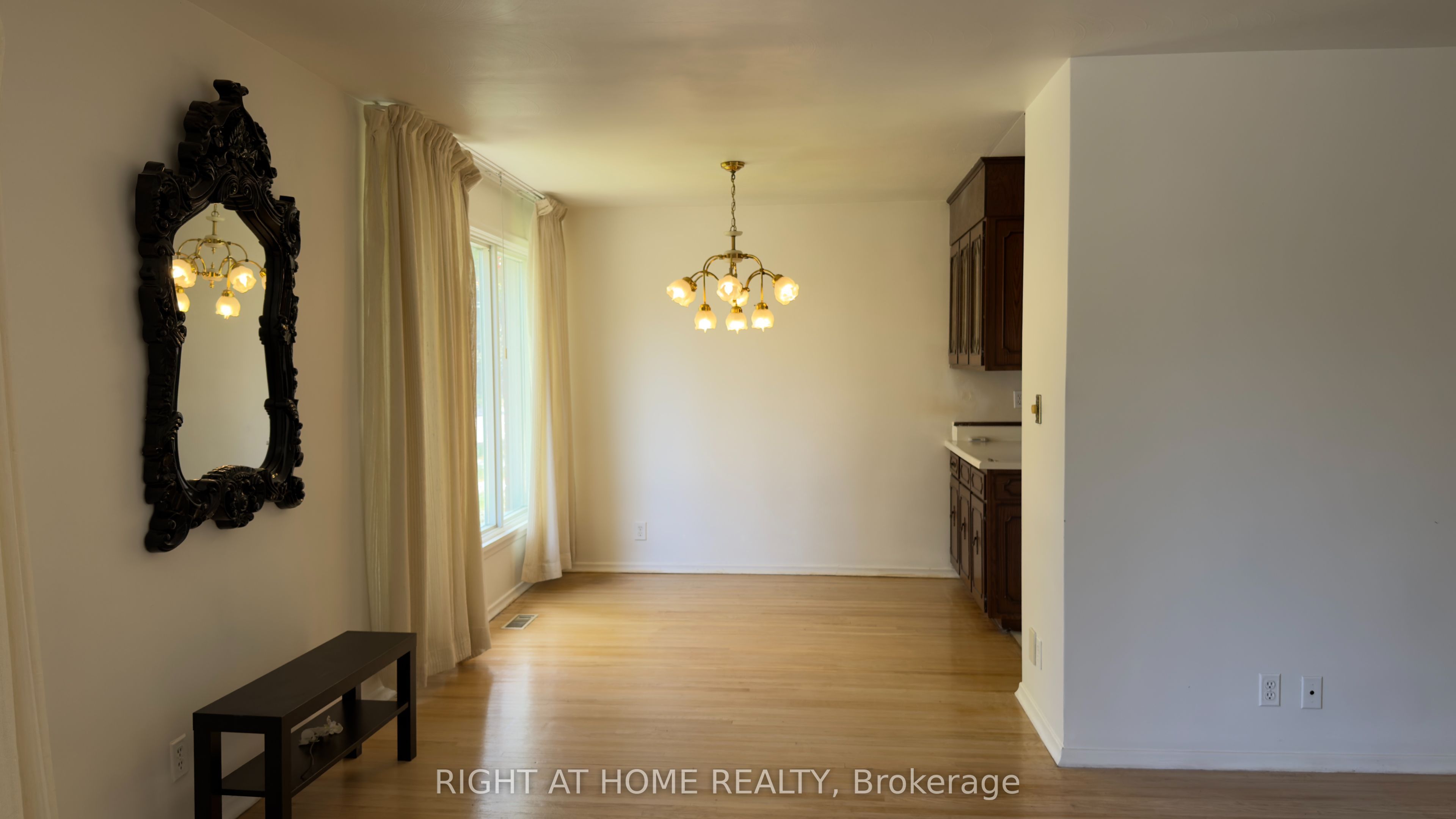 21 Mitre Place Property Photo 10