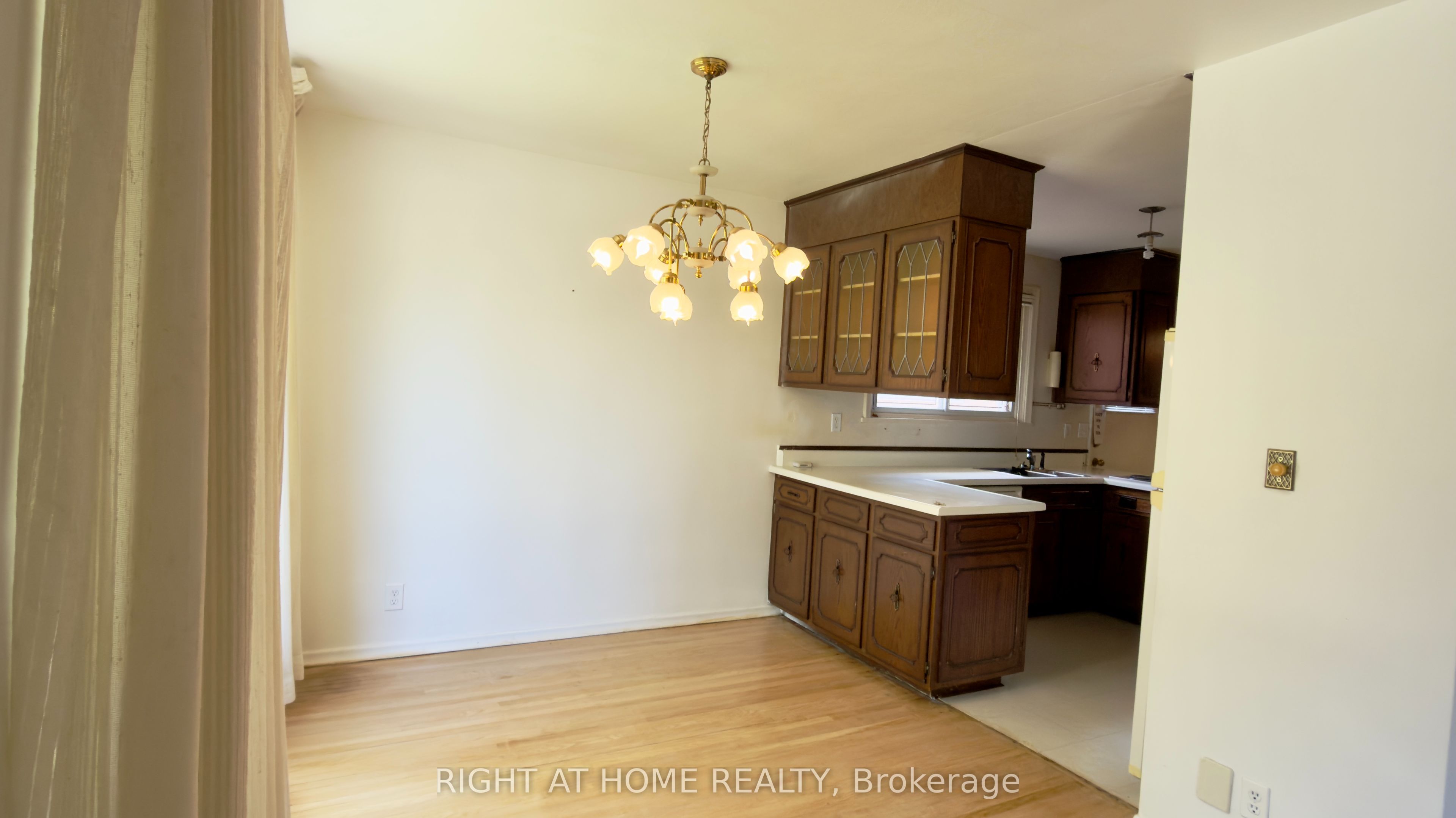 21 Mitre Place Property Photo 15