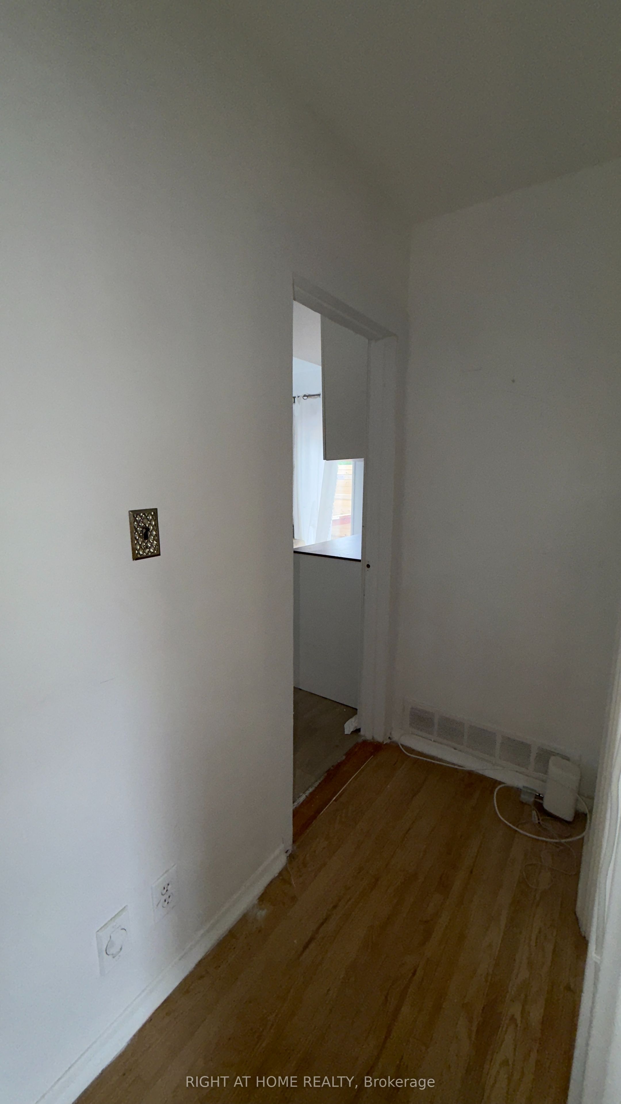 21 Mitre Place Property Photo 45