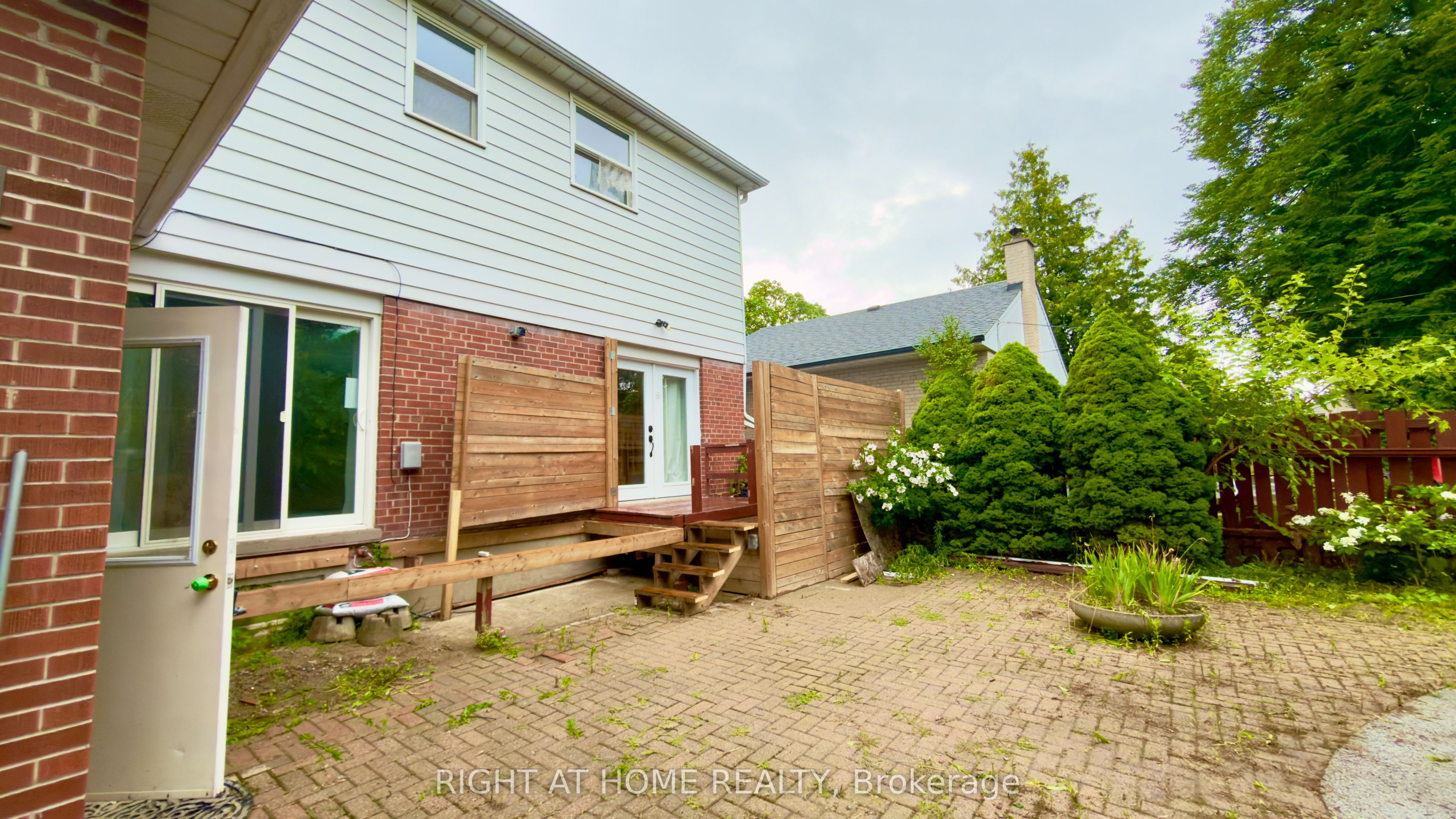 21 Mitre Place Property Photo 47