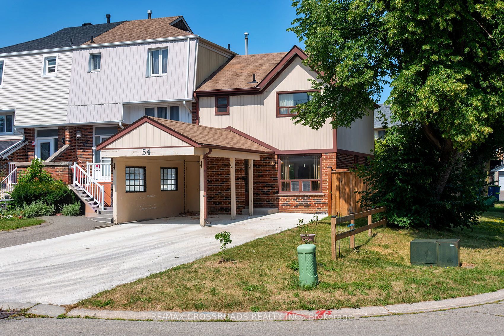 54 Omega Square Property Photo 1