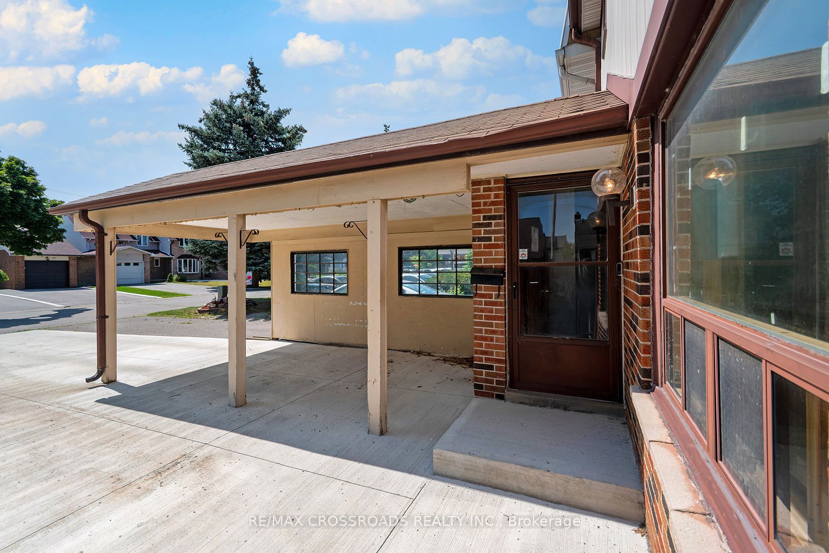 54 Omega Square Property Photo 5