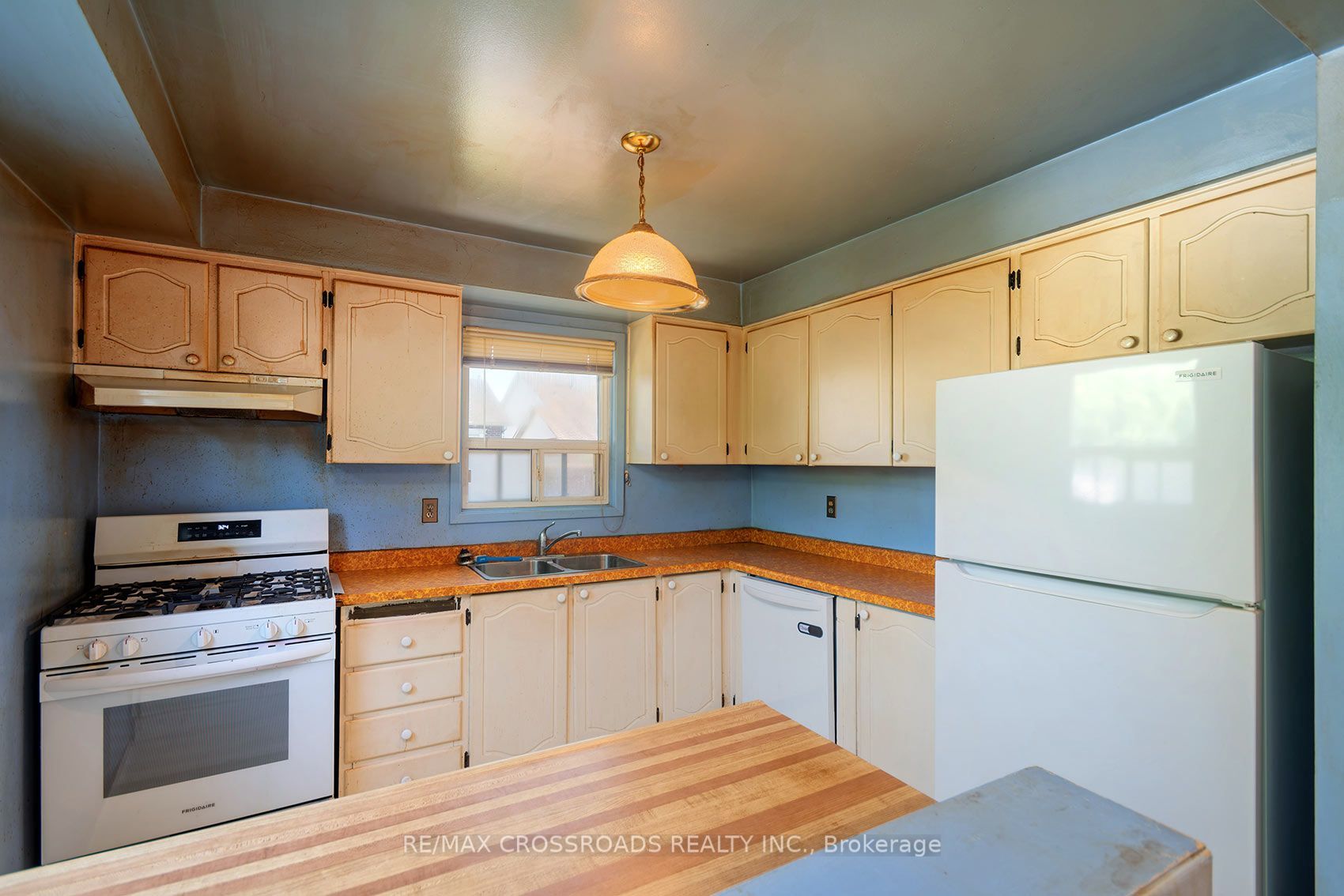 54 Omega Square Property Photo 12