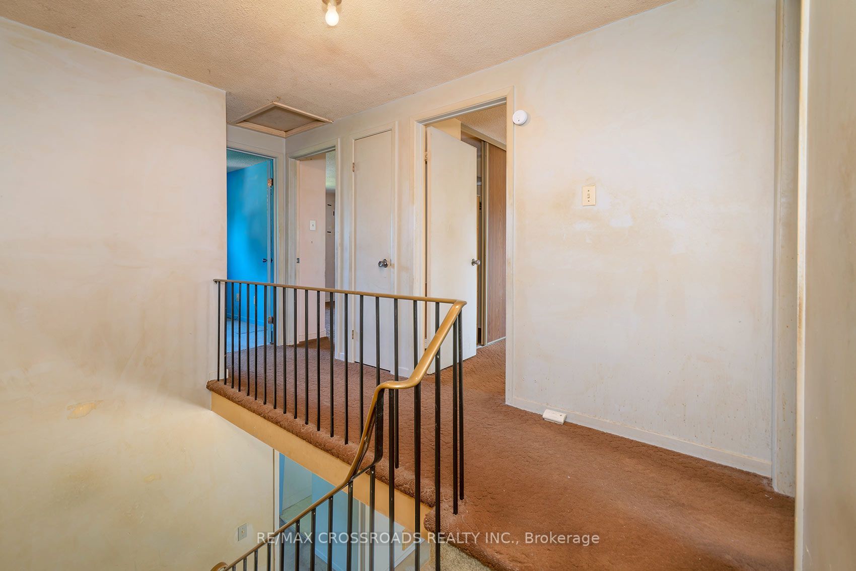 54 Omega Square Property Photo 16
