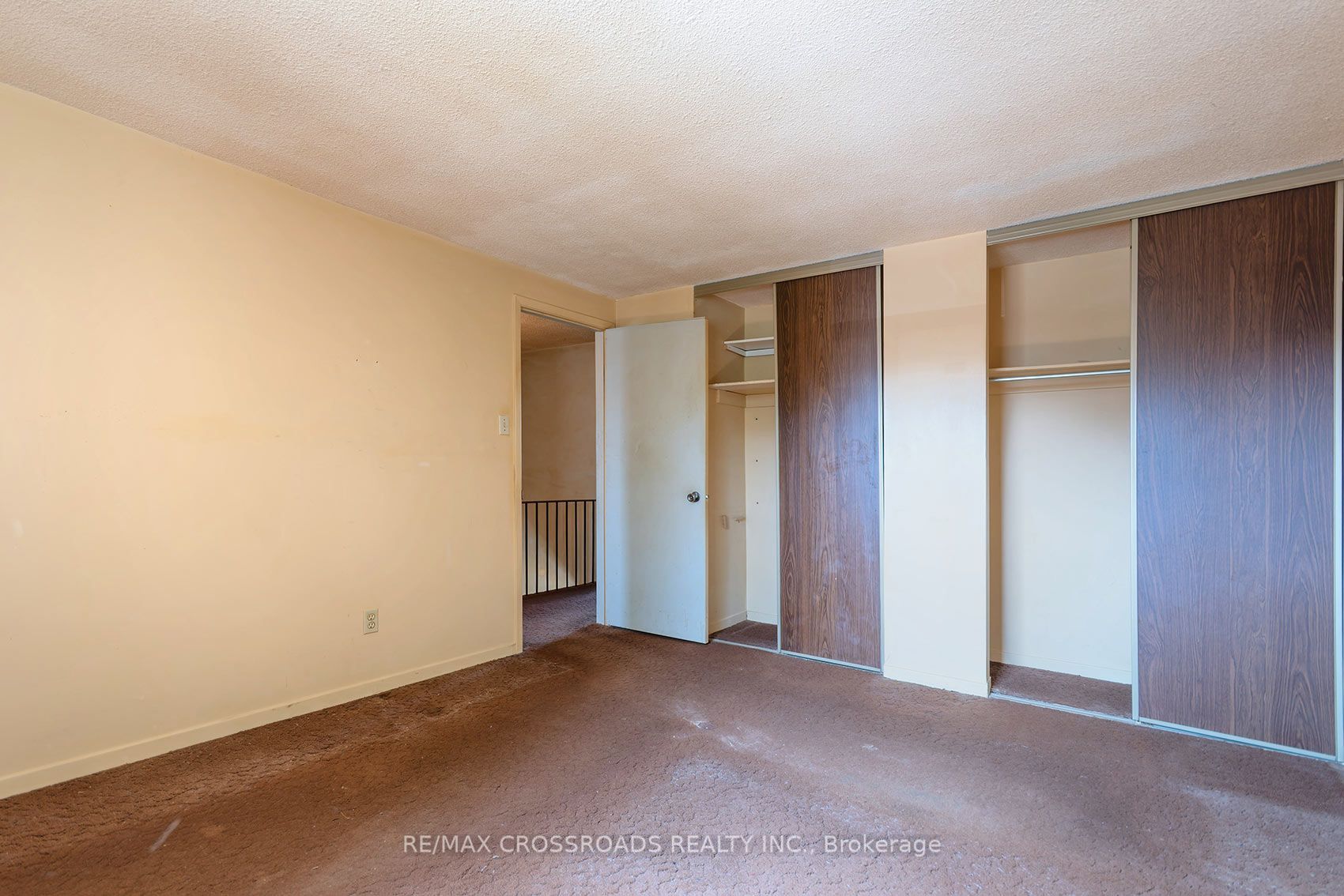 54 Omega Square Property Photo 18