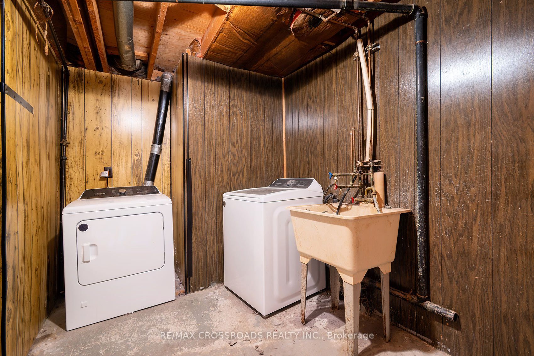 54 Omega Square Property Photo 29