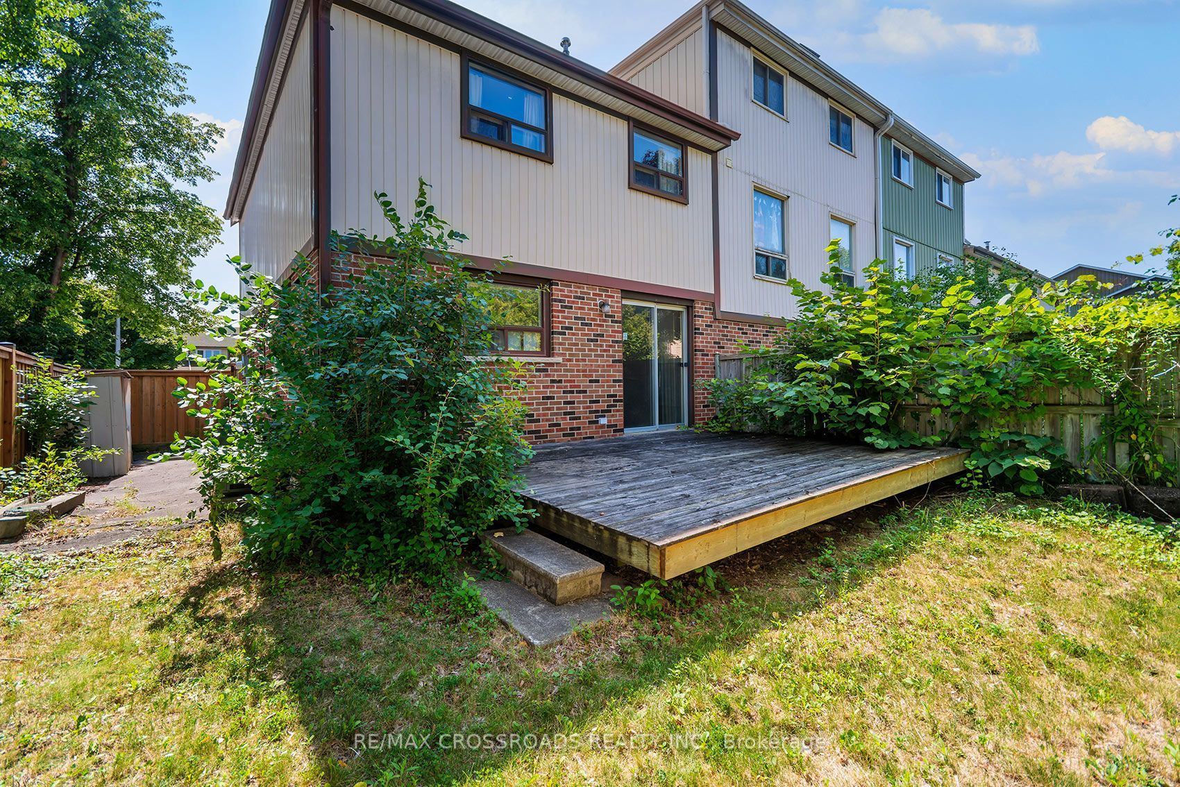 54 Omega Square Property Photo 31