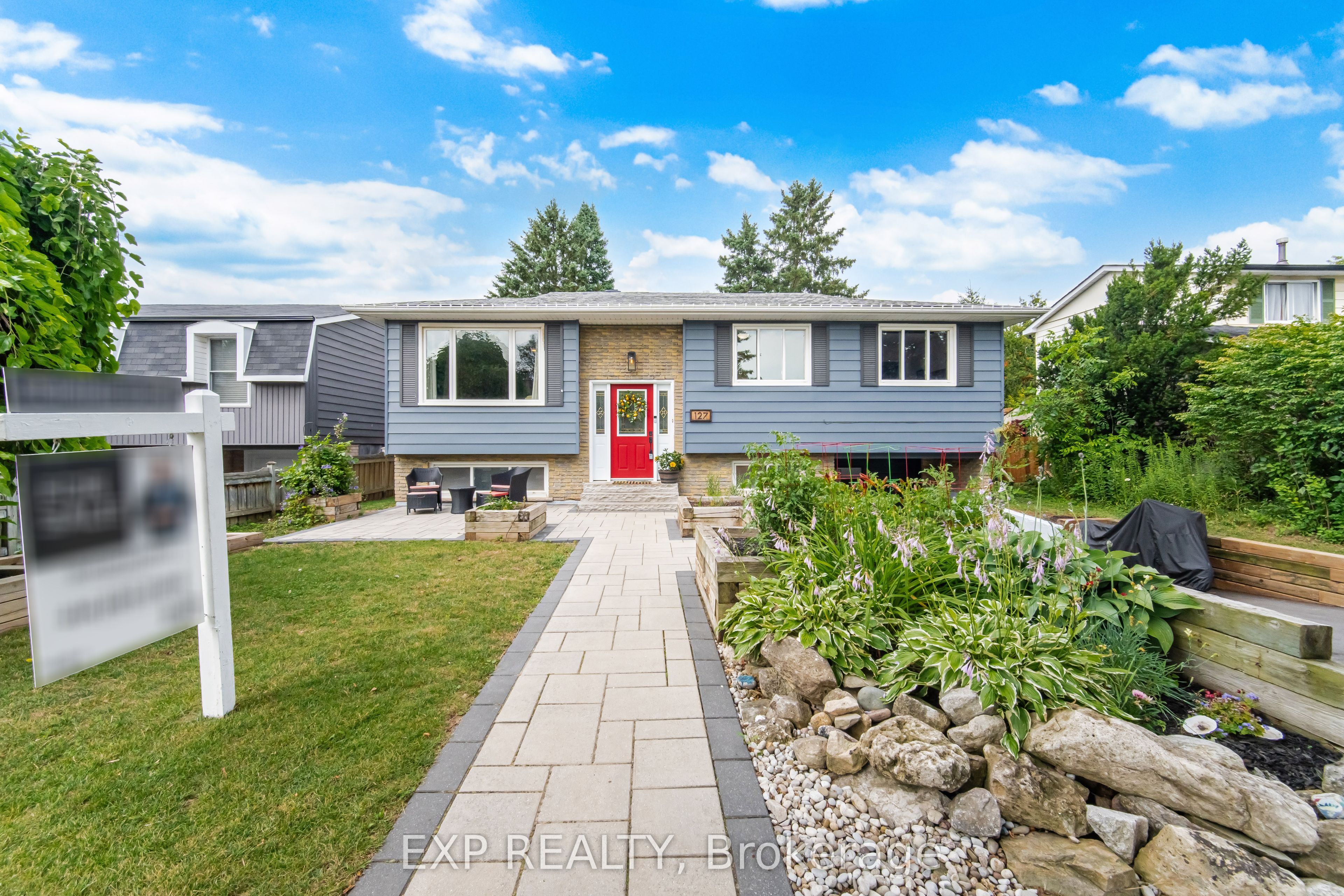 127 Acton Boulevard Property Photo 1