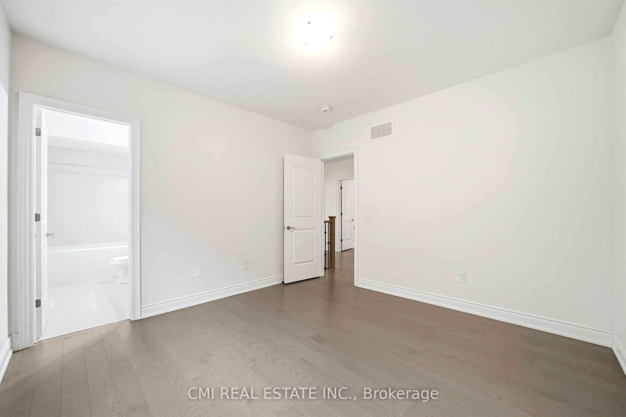 125 Raspberry Ridge Avenue Property Photo 32