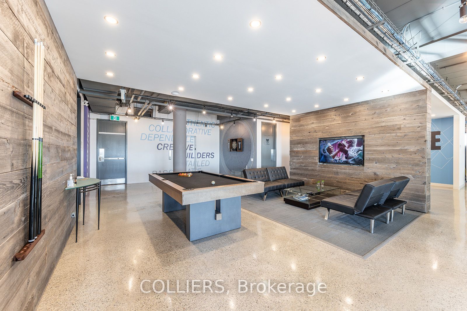 80 North Queen Street 400 Property Photo 8