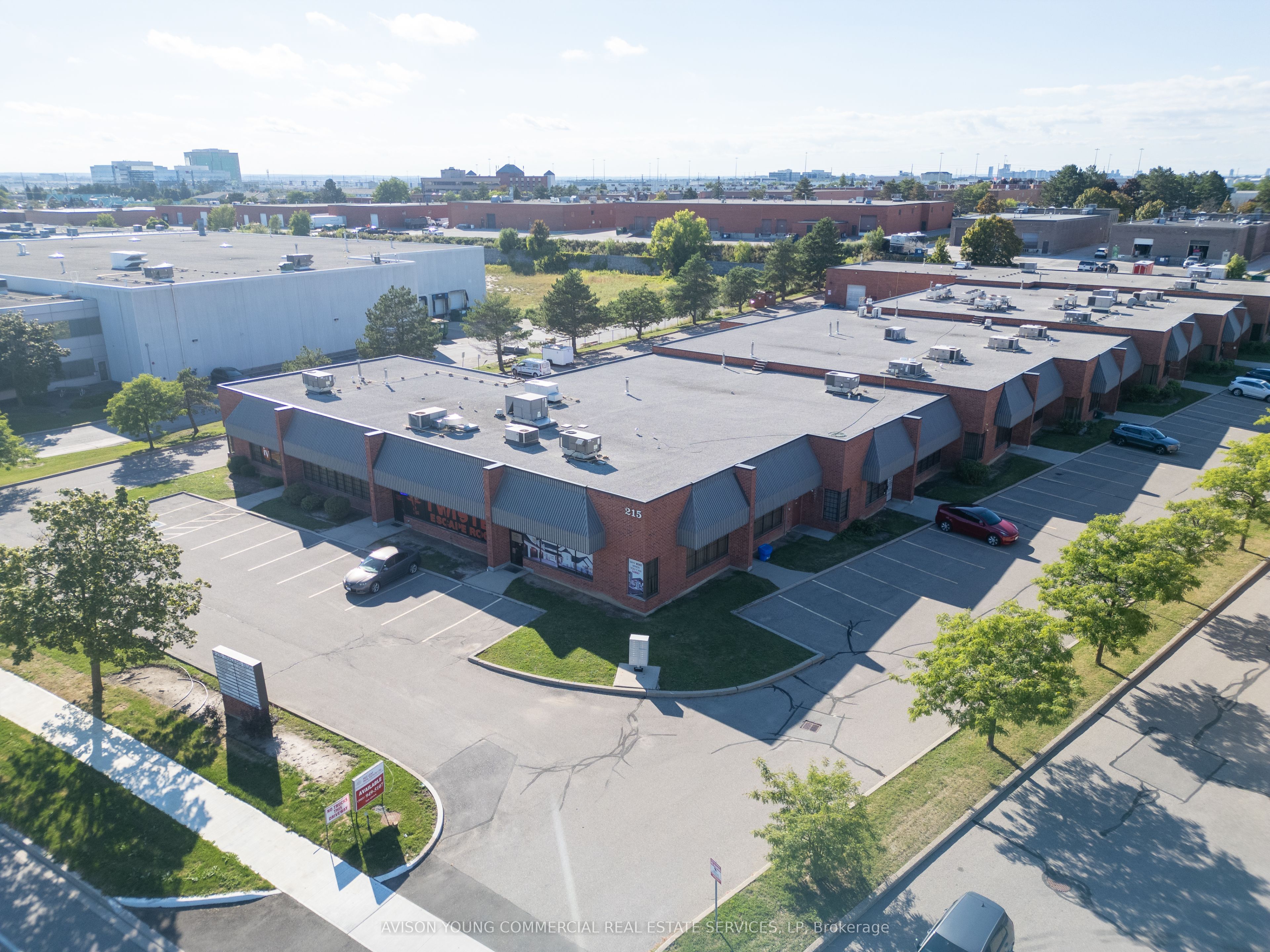 215 Traders Boulevard E 4 Property Photo 1